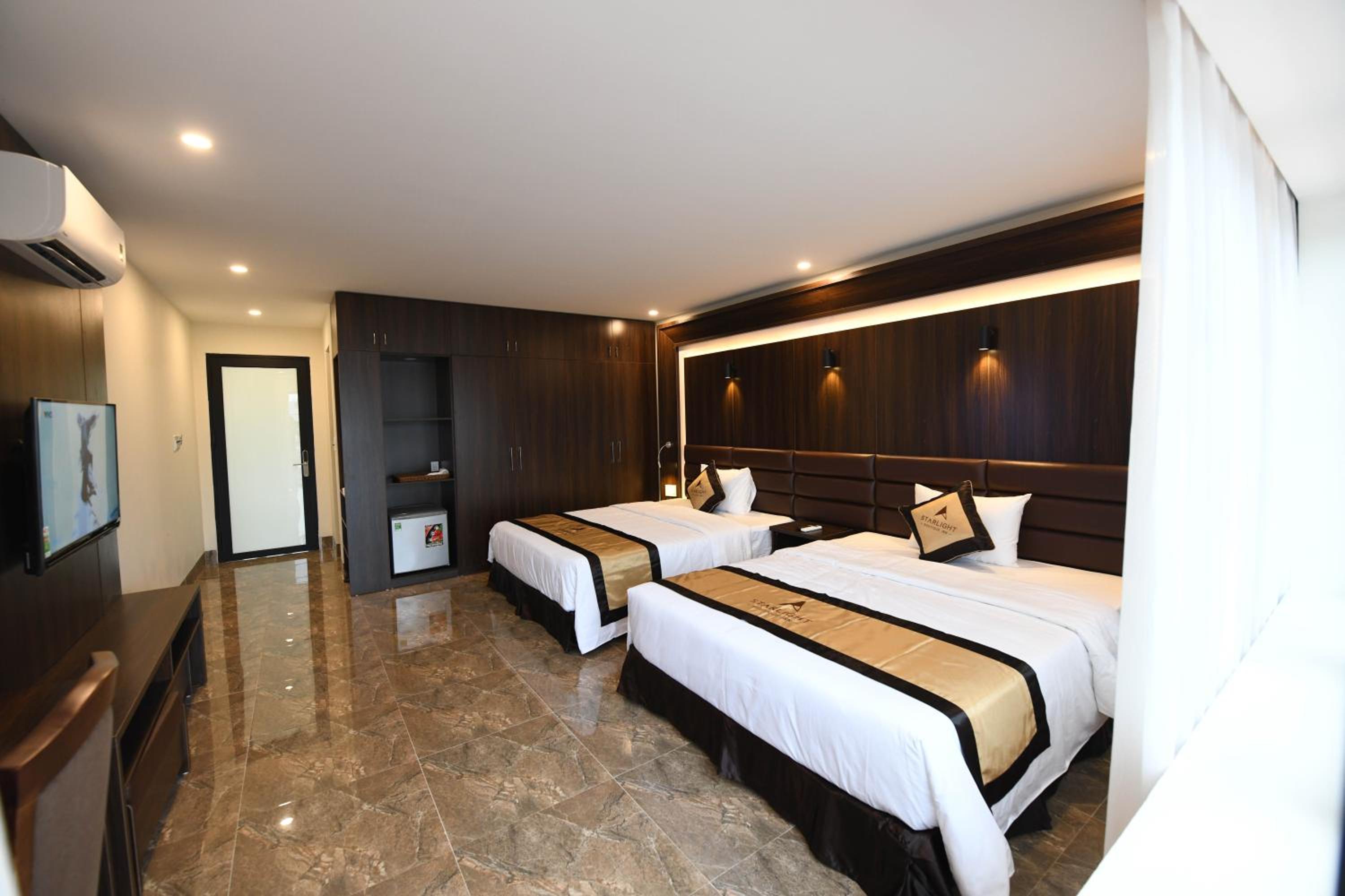 Family Room with Sea View photo 3