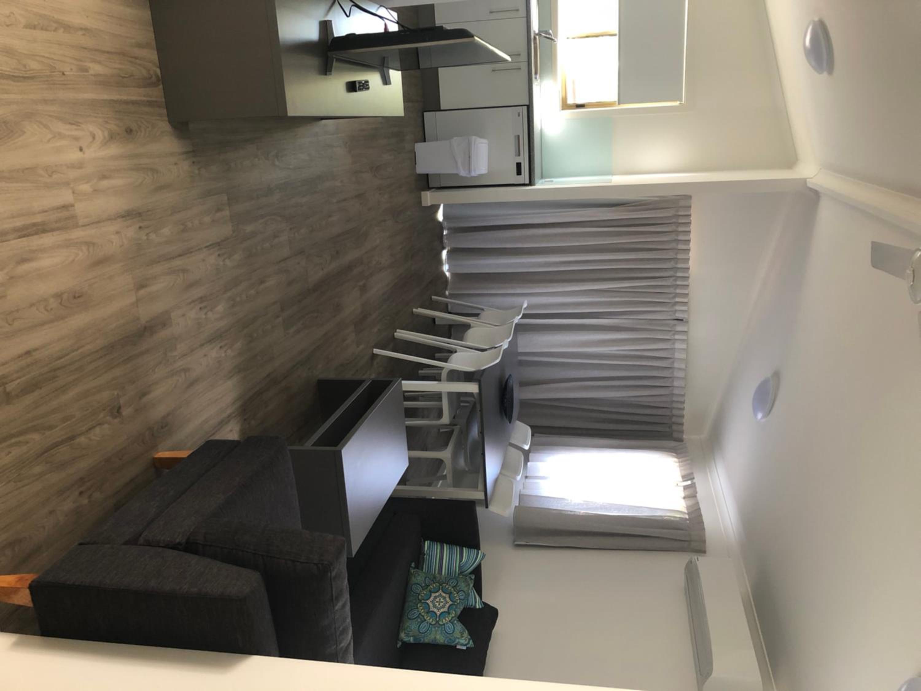 Three-Bedroom Villa photo 2