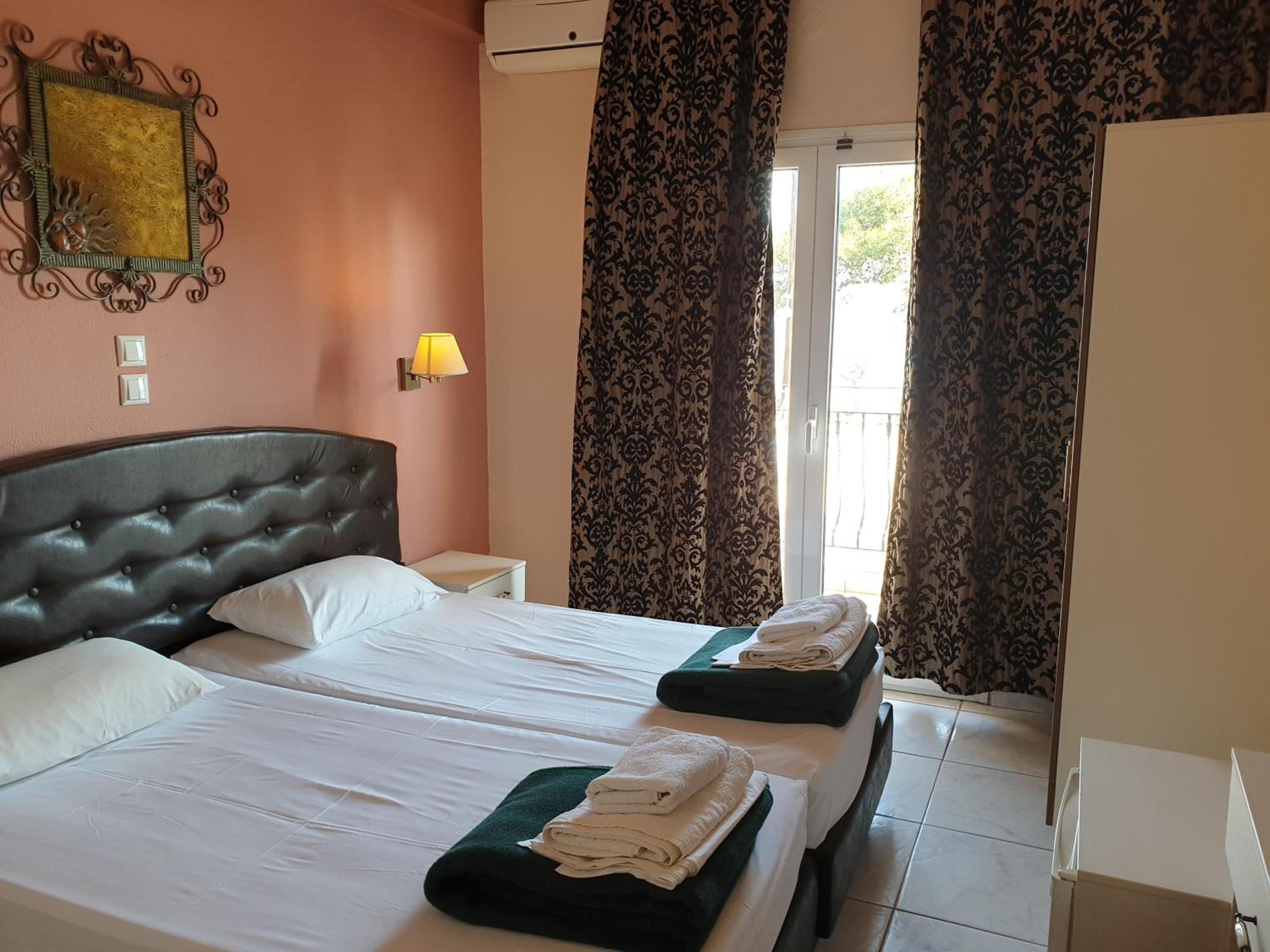 Triple Room with Sea View photo 1