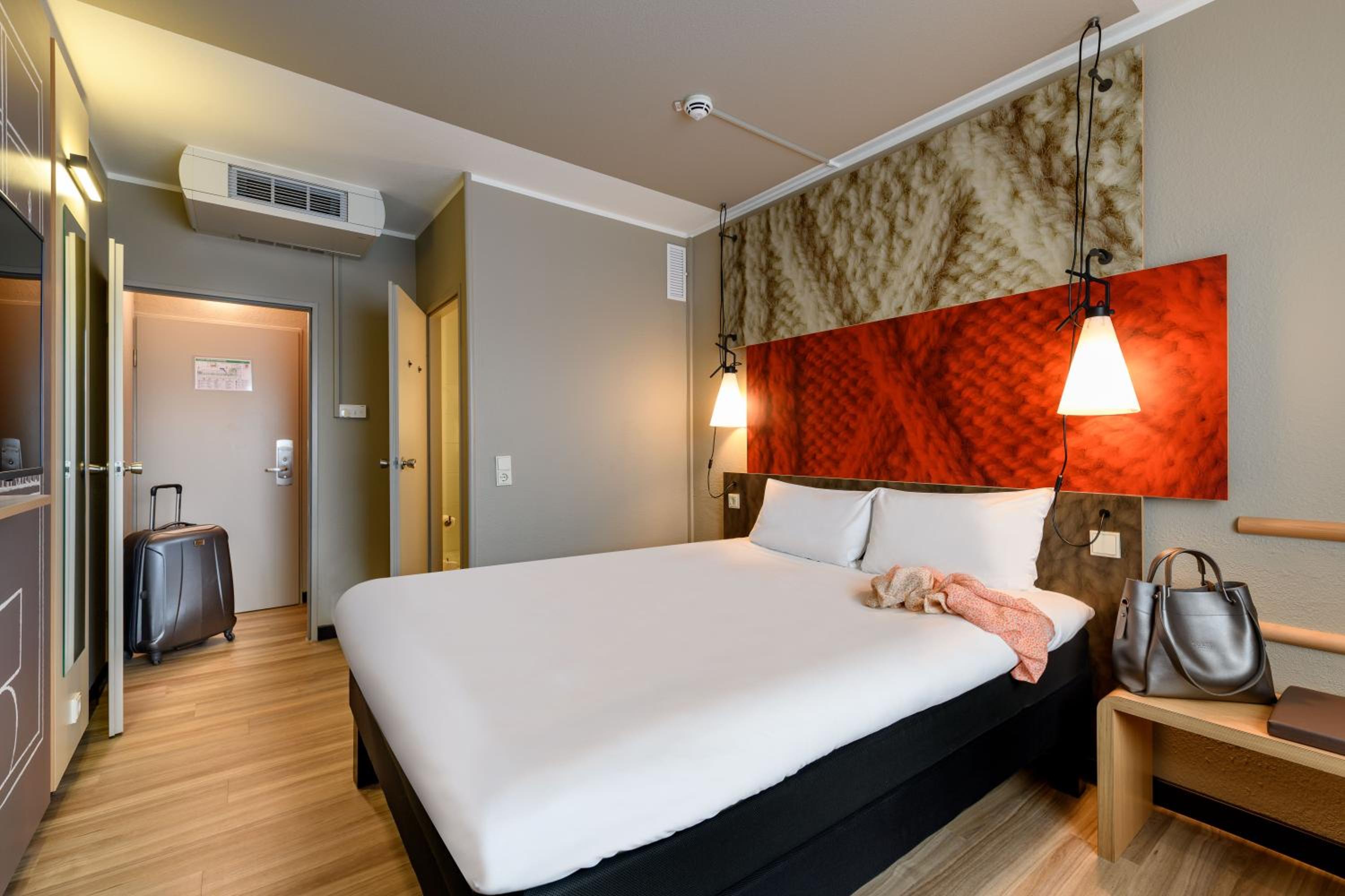 Double Room - Photo 2