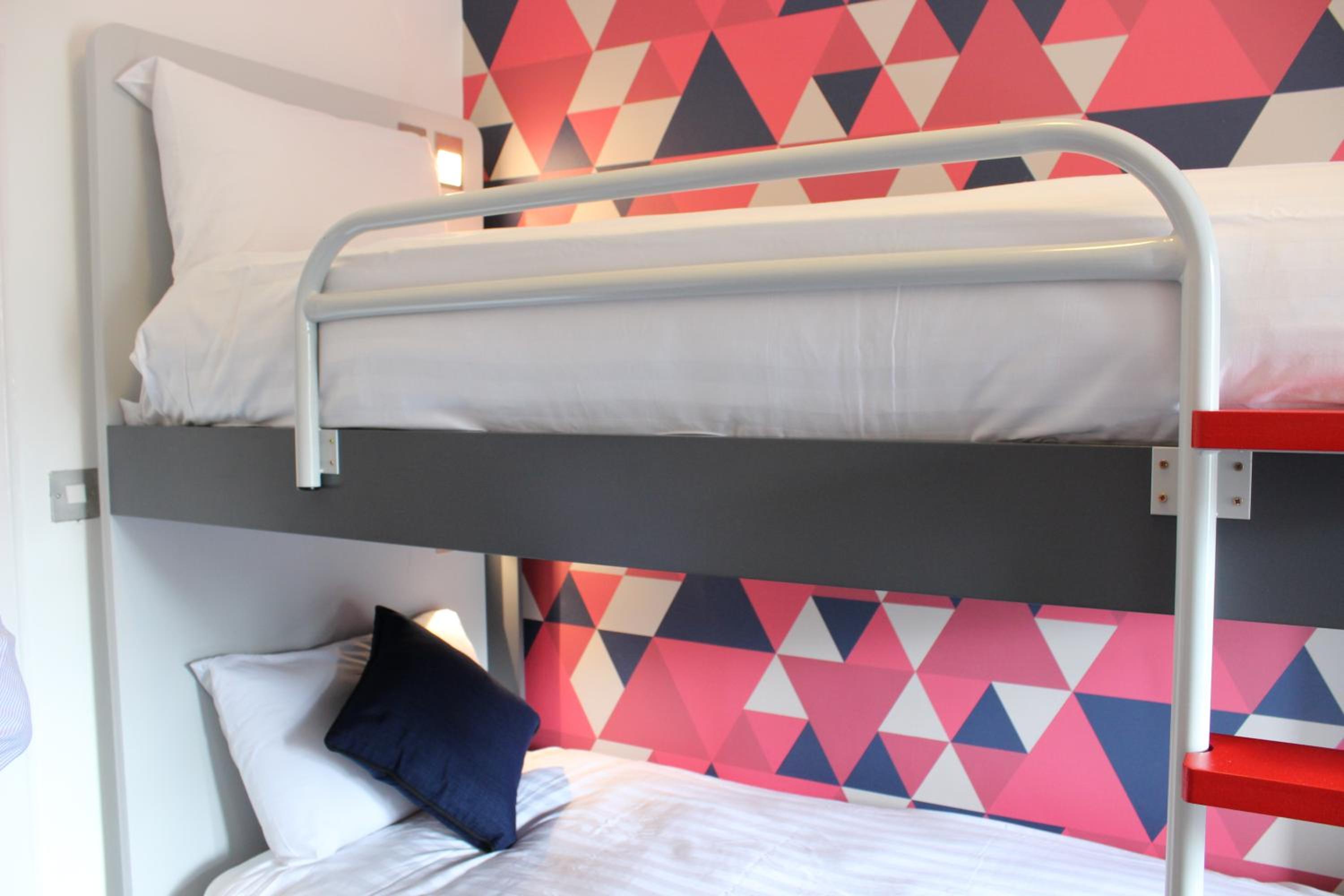 Cabin Twin Room - Photo 2