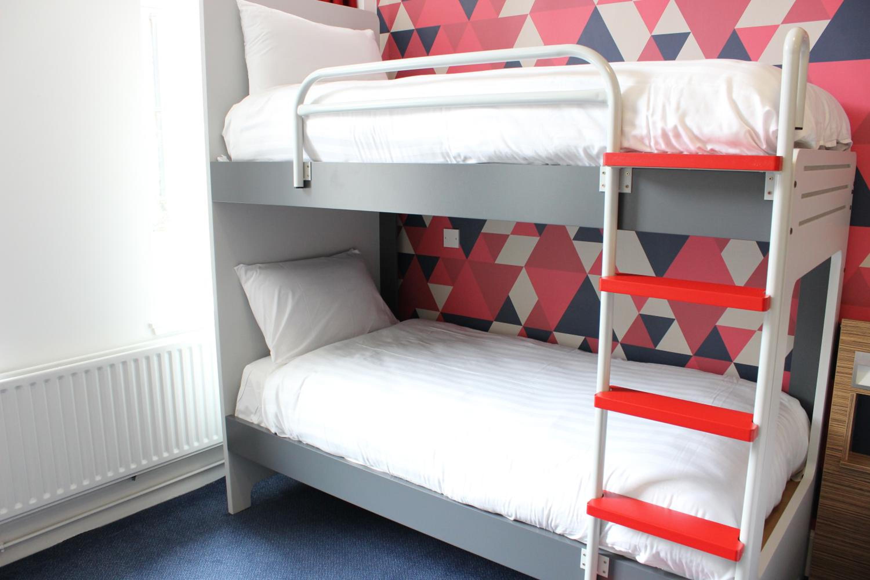 Cabin Twin Room - Photo 1