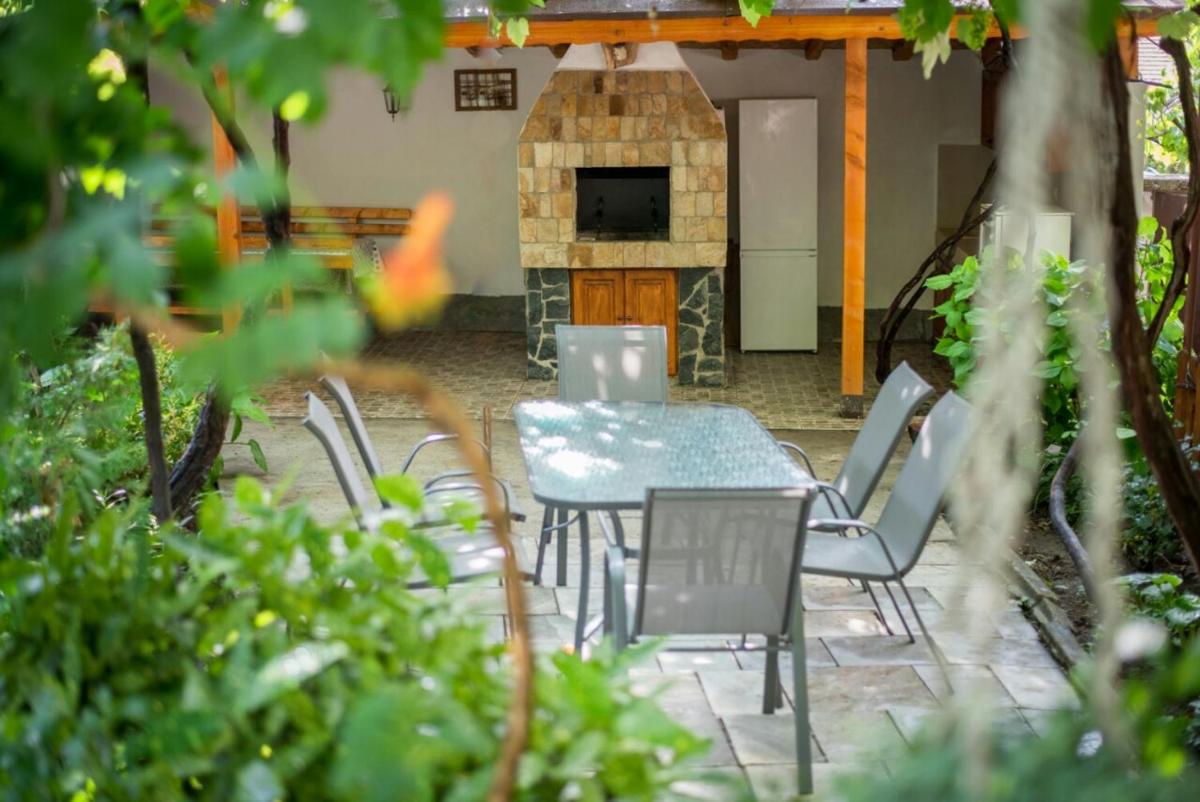 Studio with Terrace photo 2