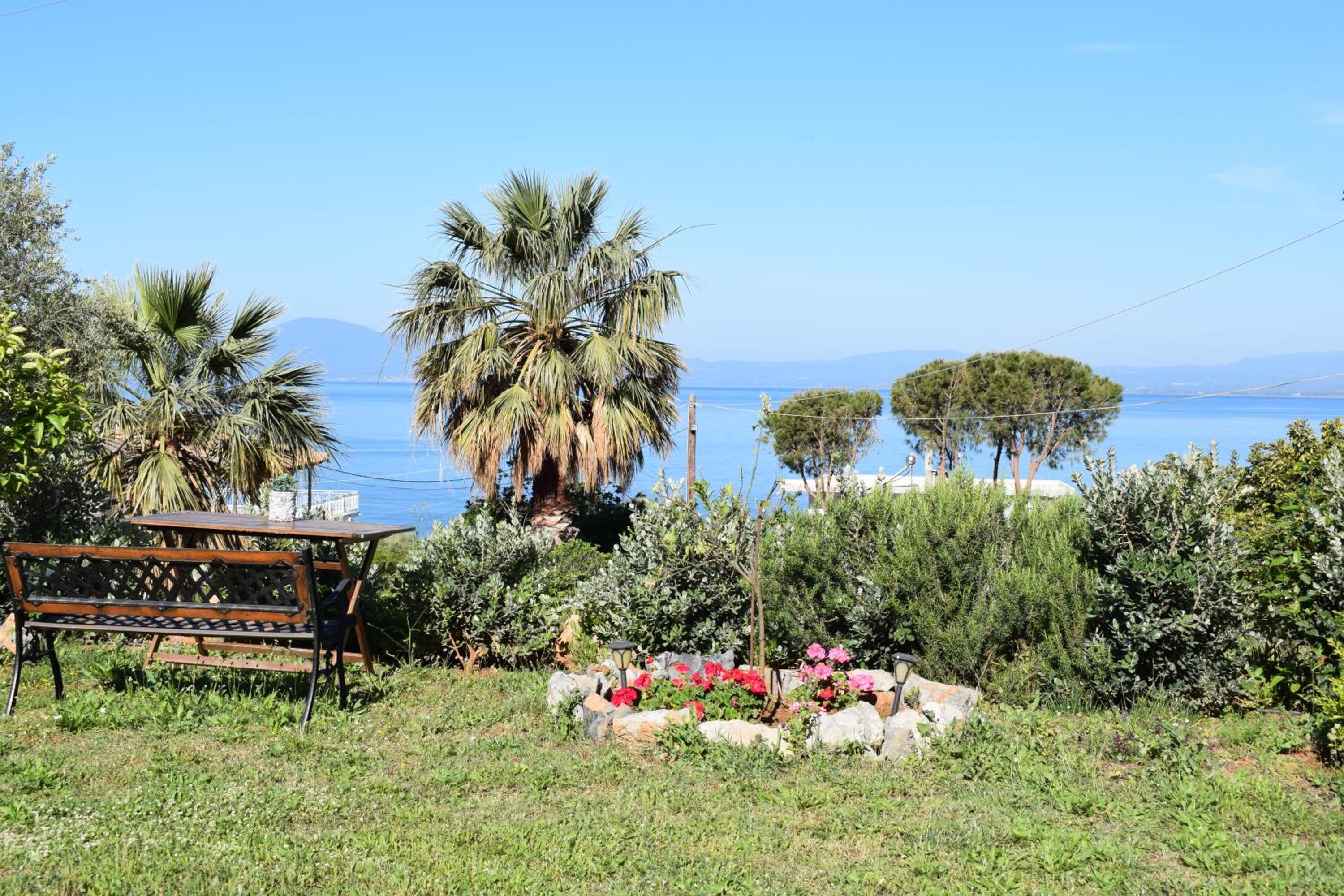 Studio Apartment with Sea View