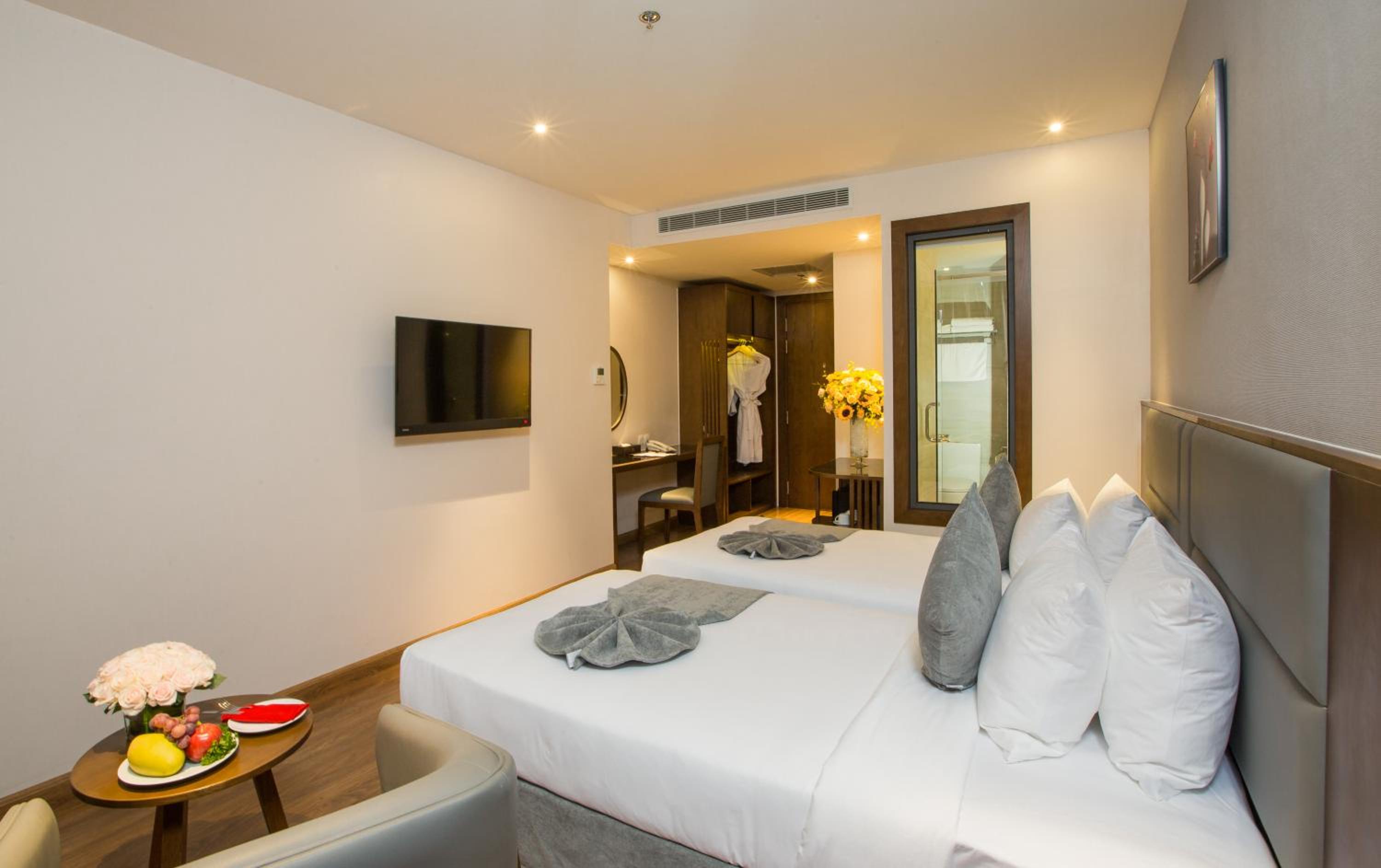 Deluxe Double or Twin Room with Sea View - Photo 14
