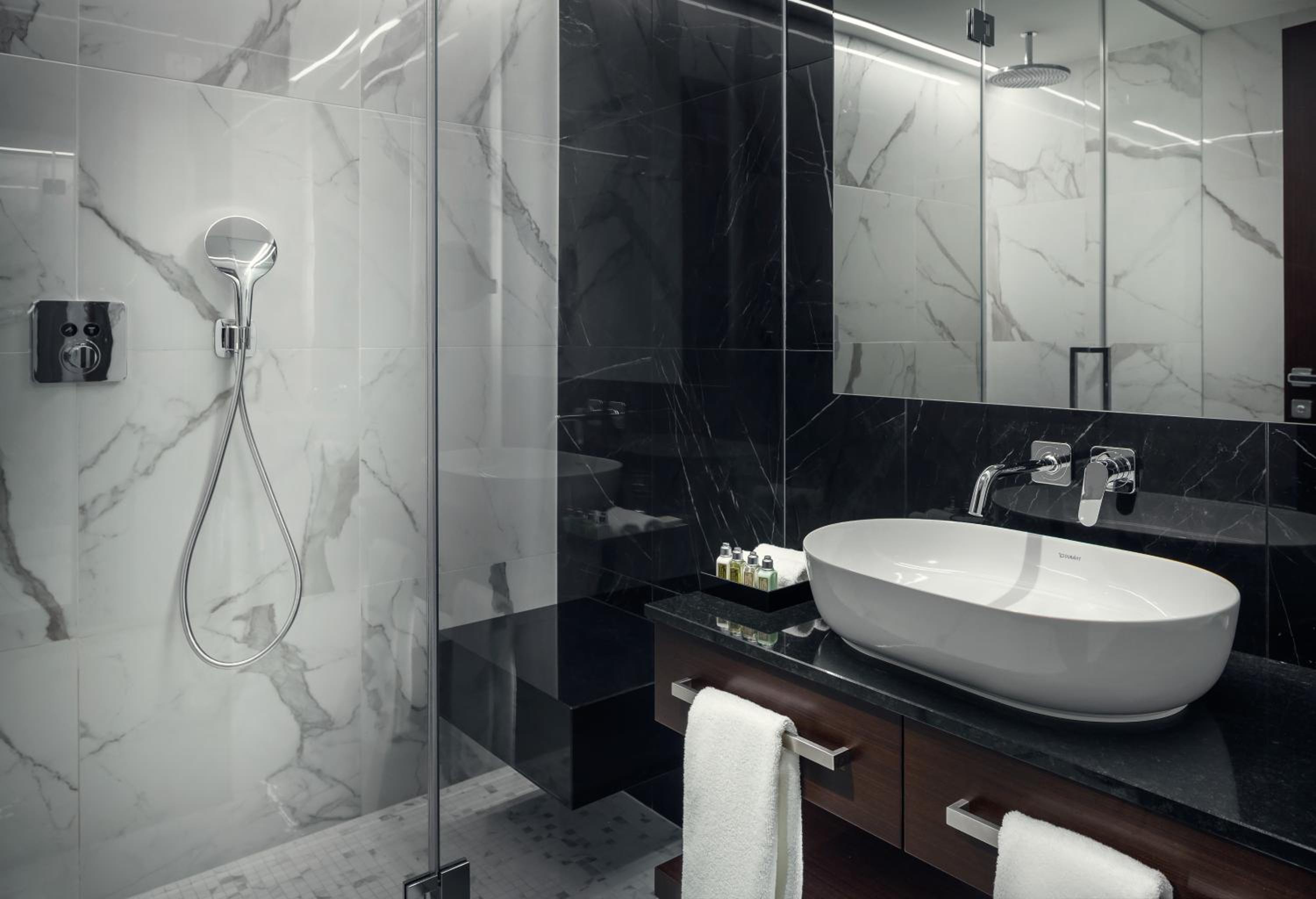 Executive Double or Twin Room with Lounge and Spa Access photo 2