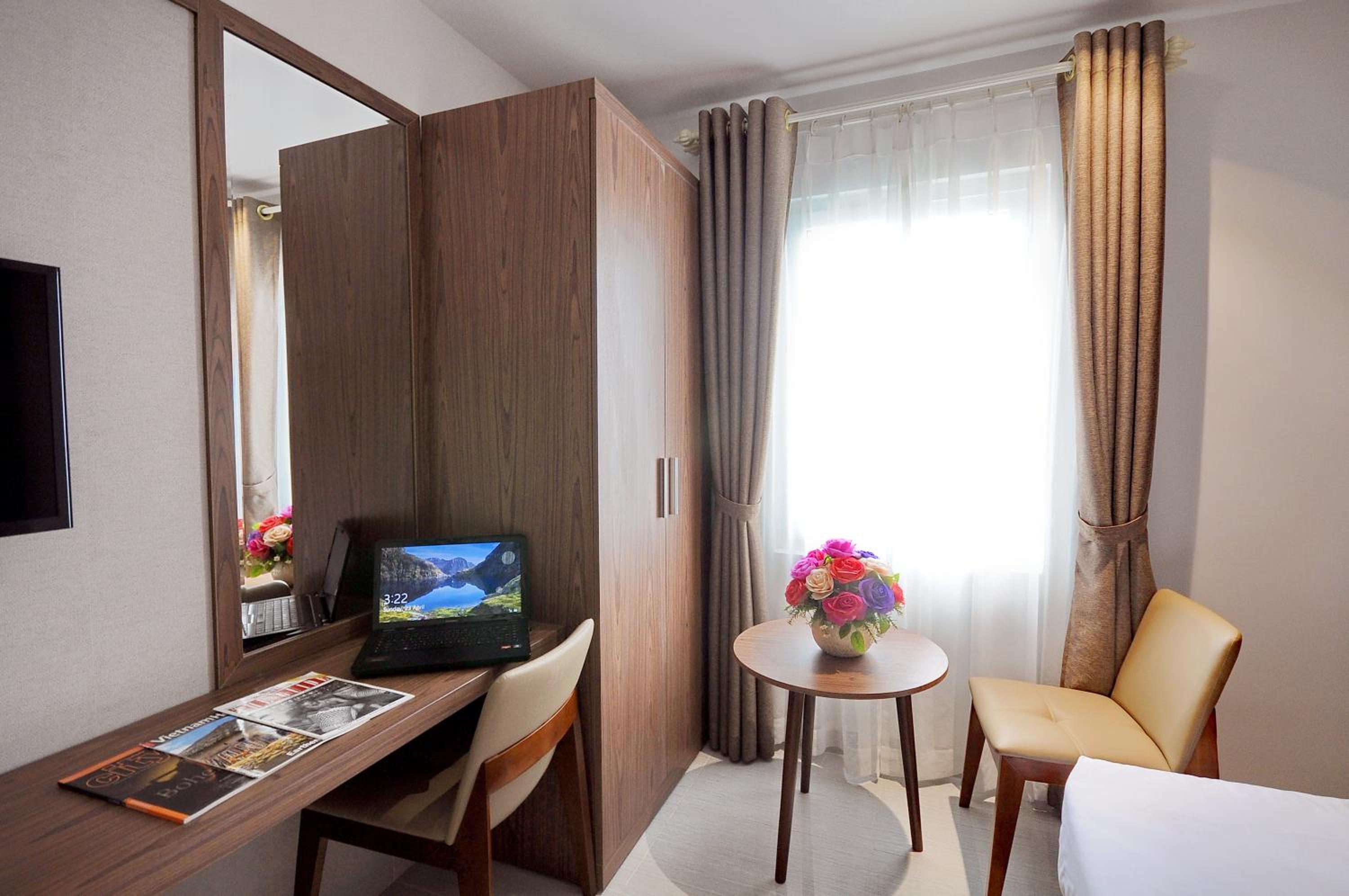 Deluxe Twin Room - Photo 17