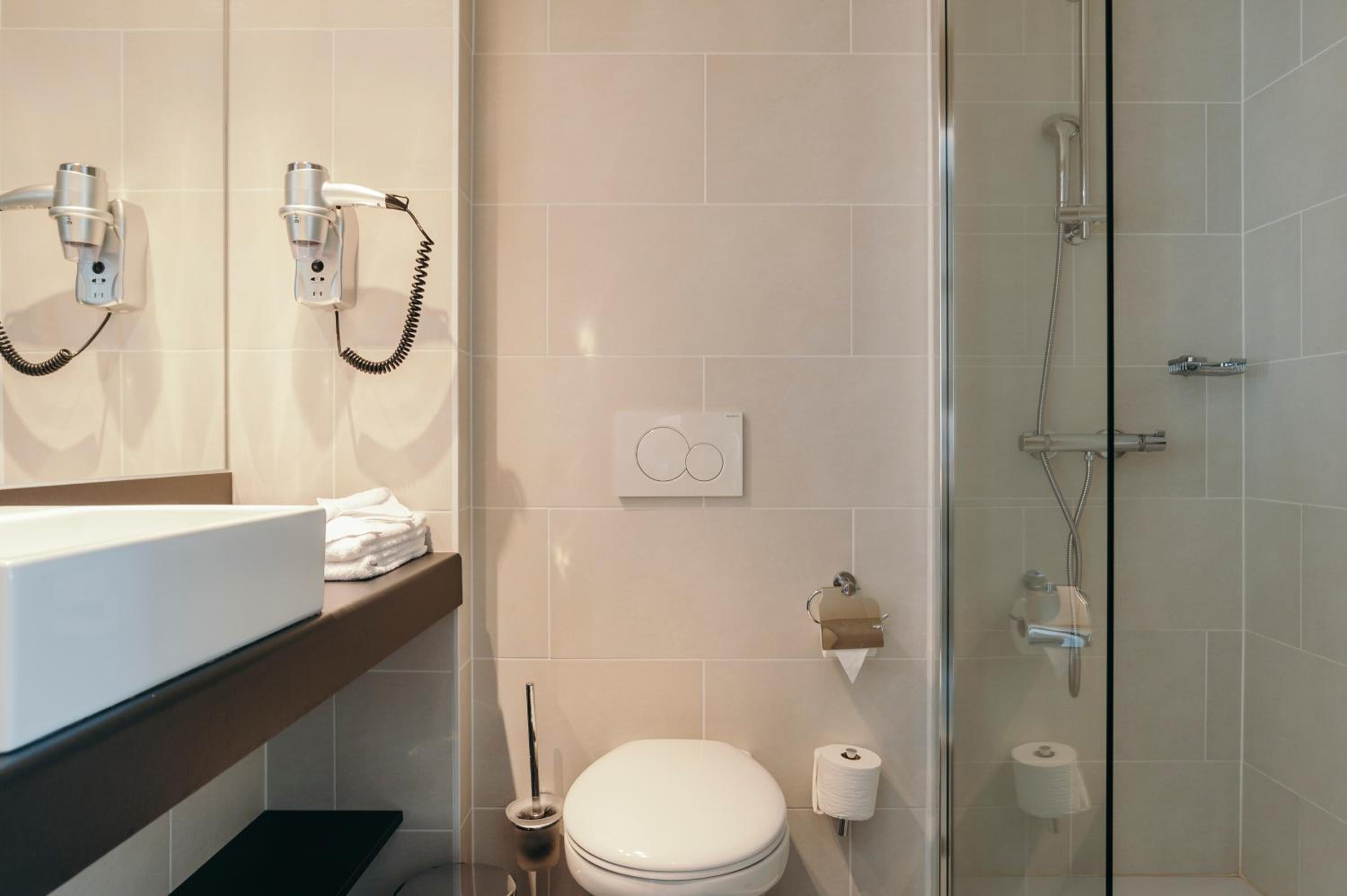 Deluxe Twin Room photo 2