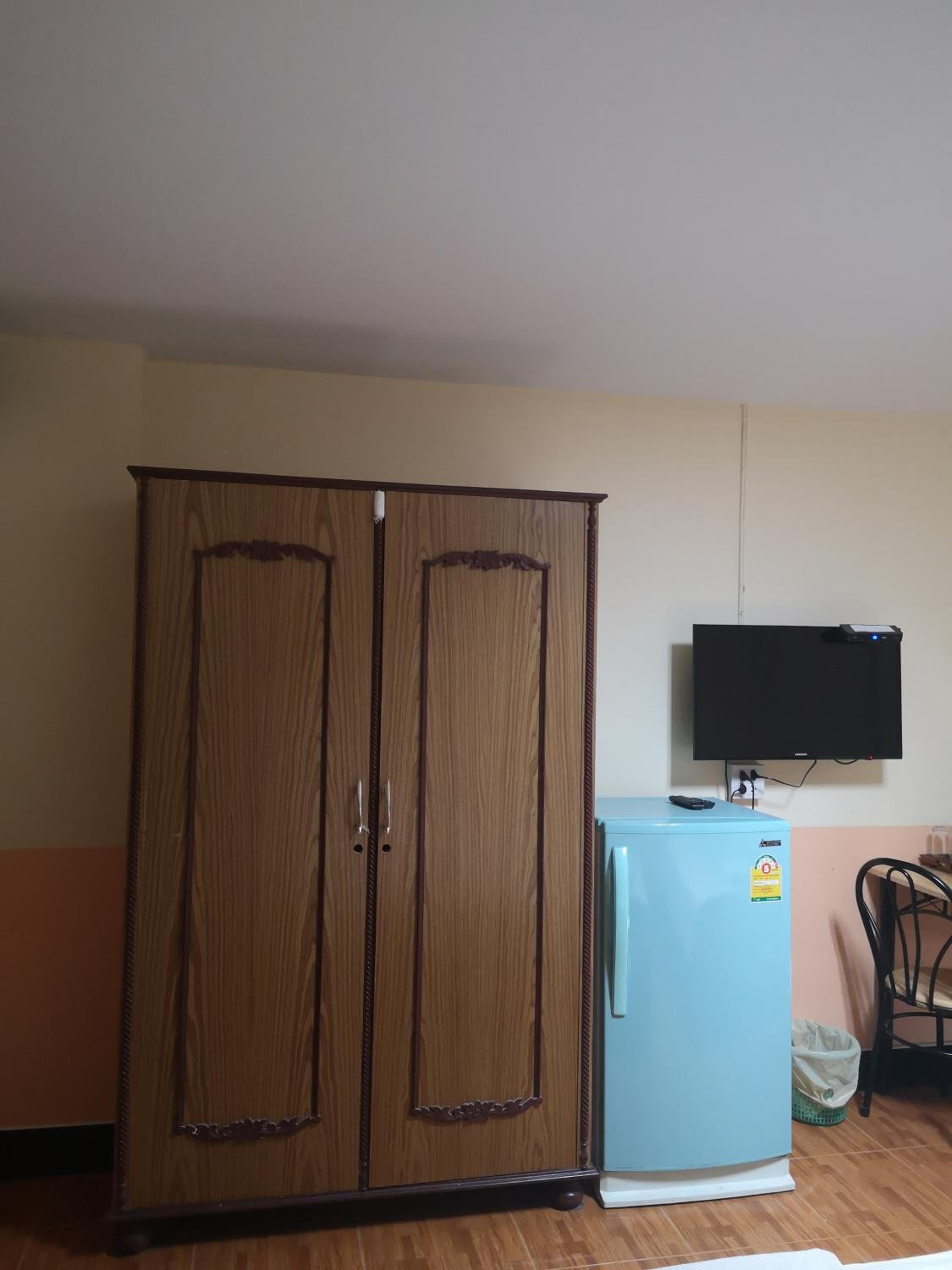 Standard Twin Room - Photo 3