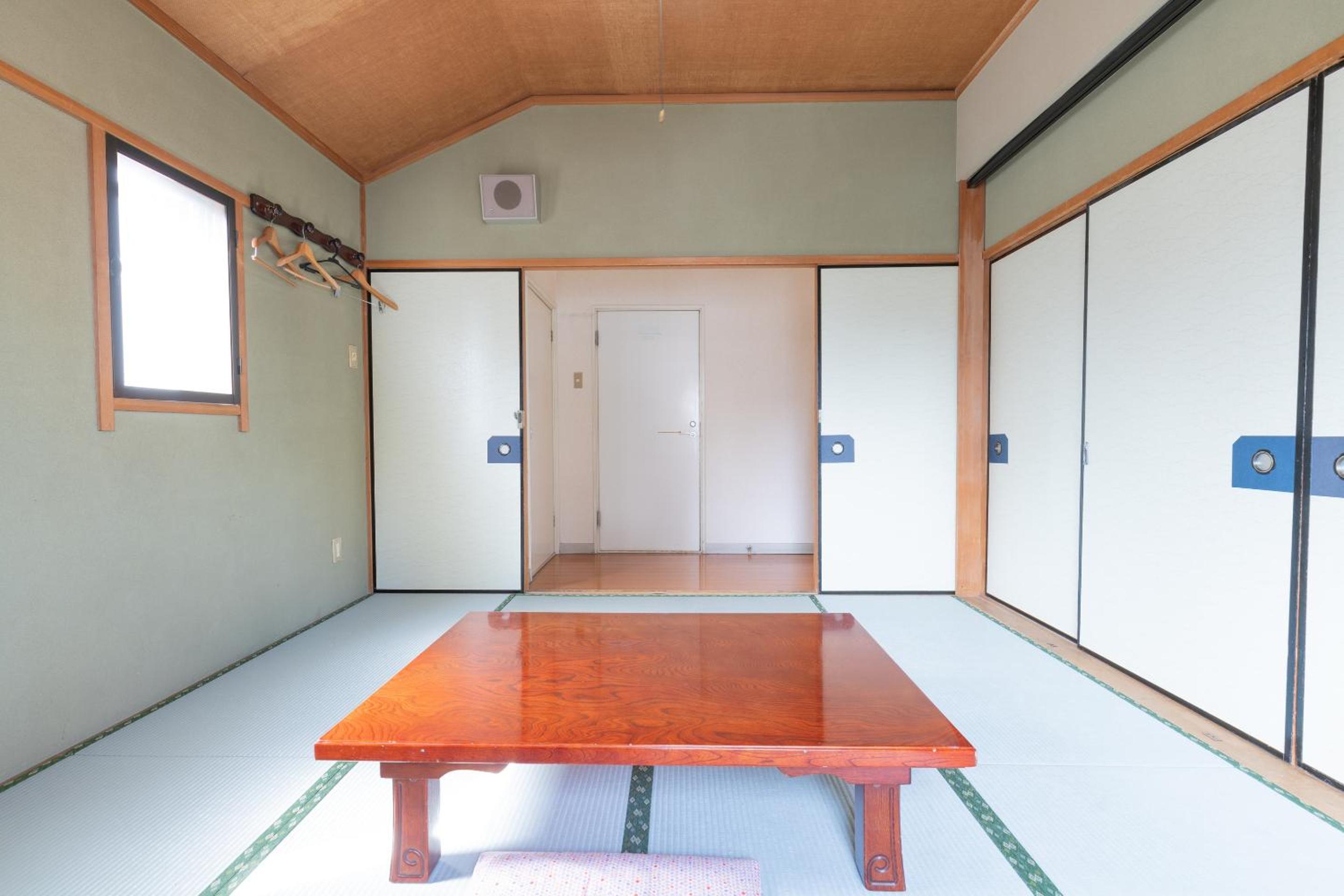 Japanese-Style 8 tatami 2 Rooms - Non-Smoking photo 2