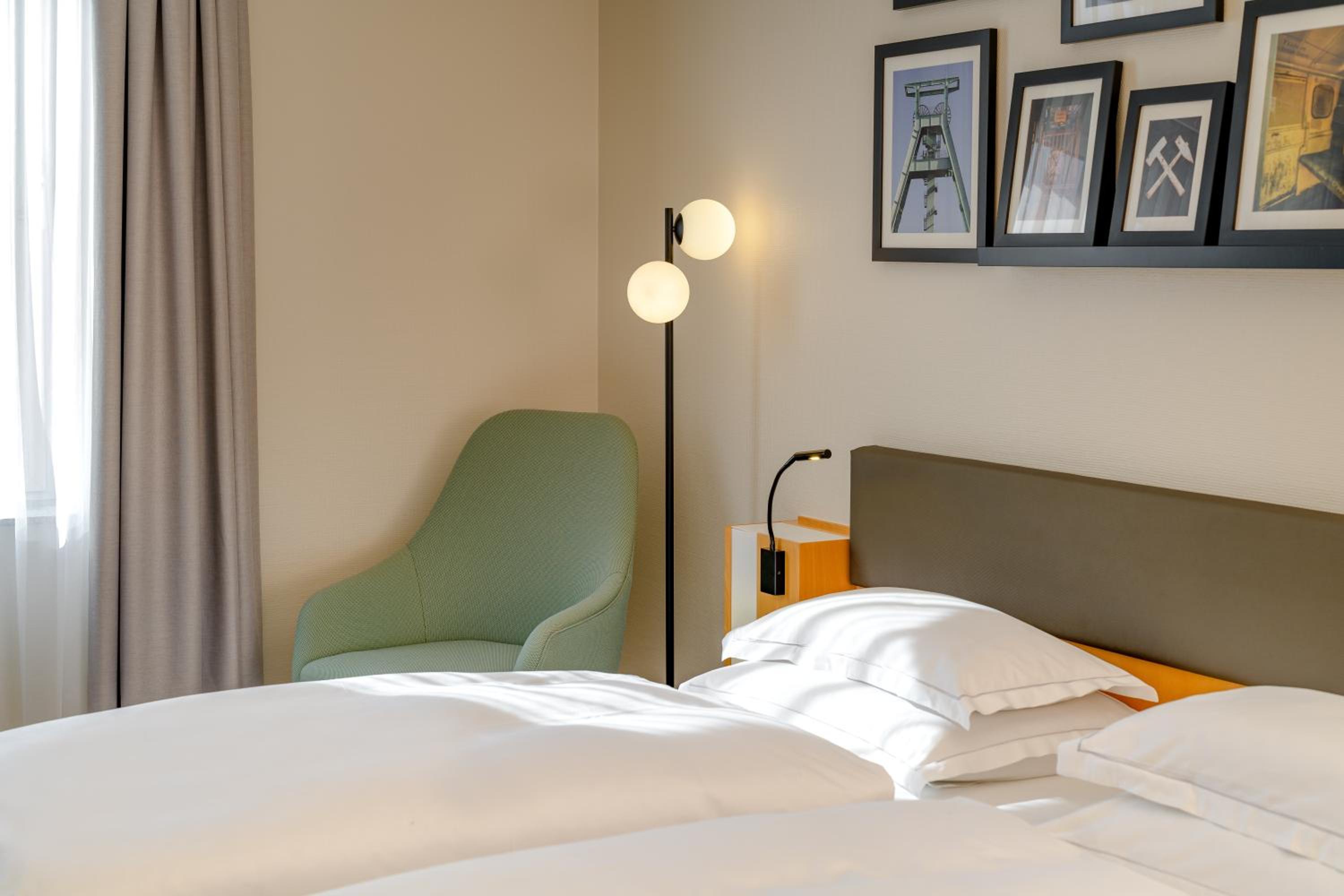 Standard Double or Twin Room - Photo 2