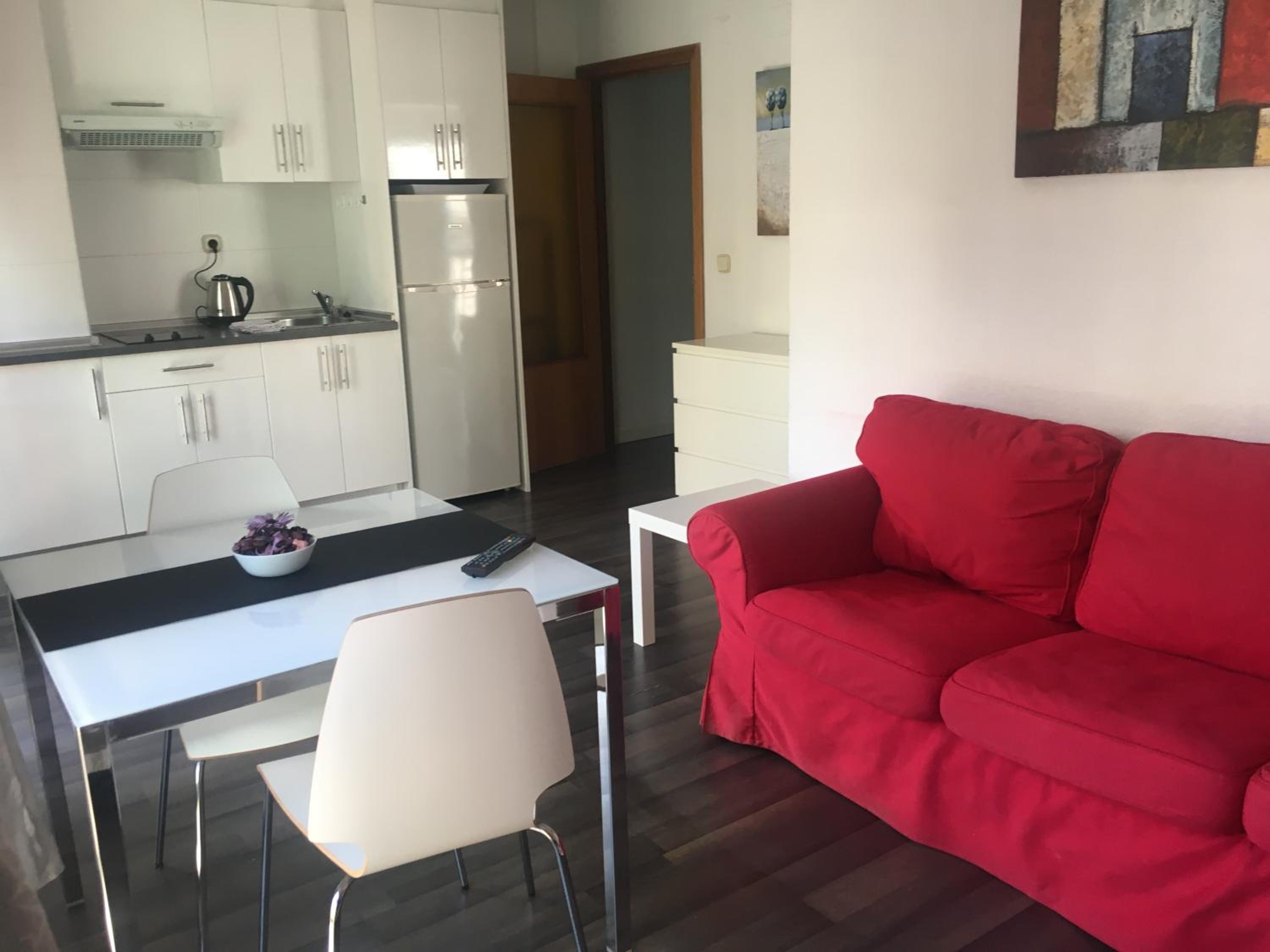 Studio Apartment - Photo 13