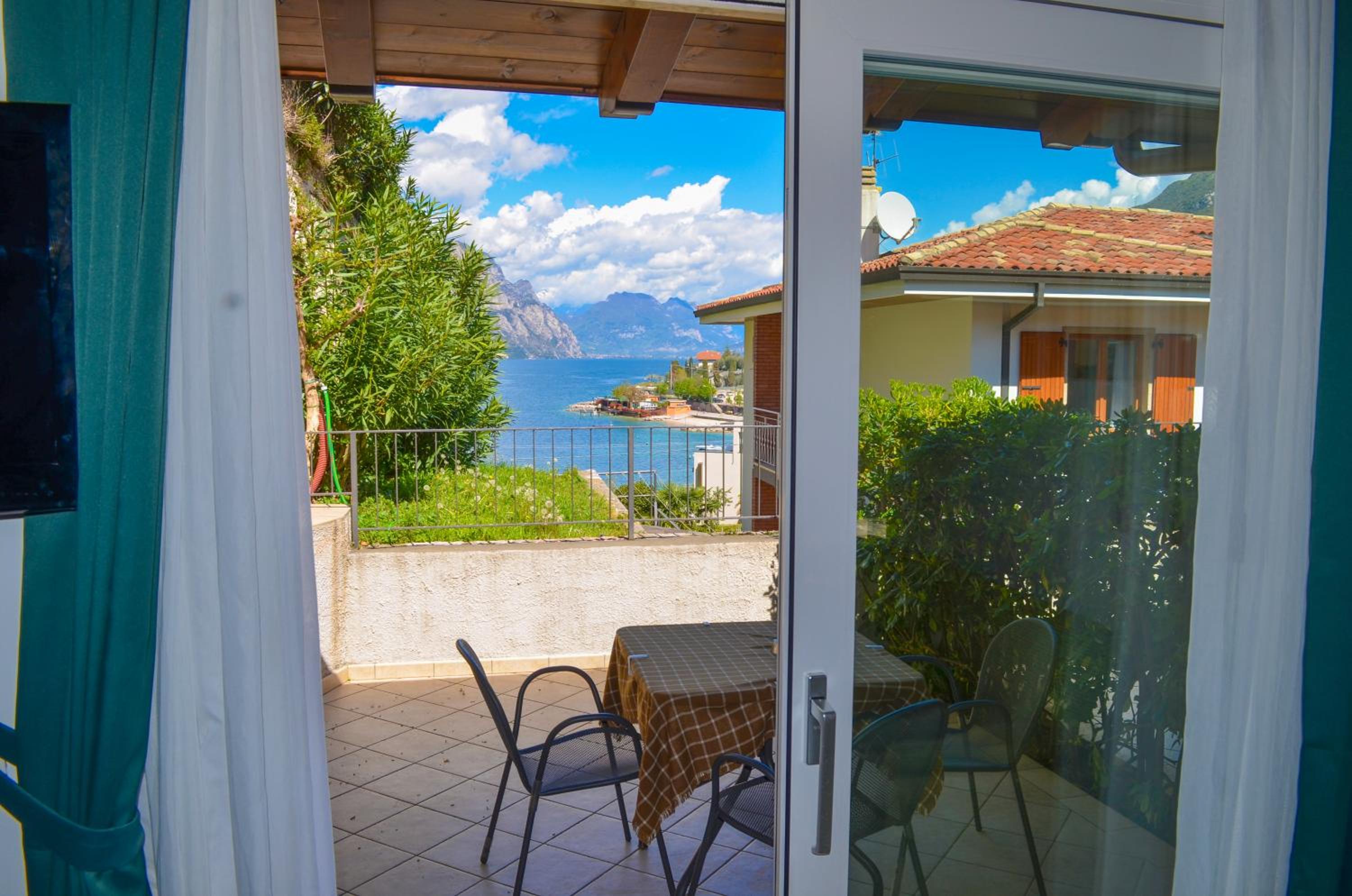 Studio with Lake View photo 3