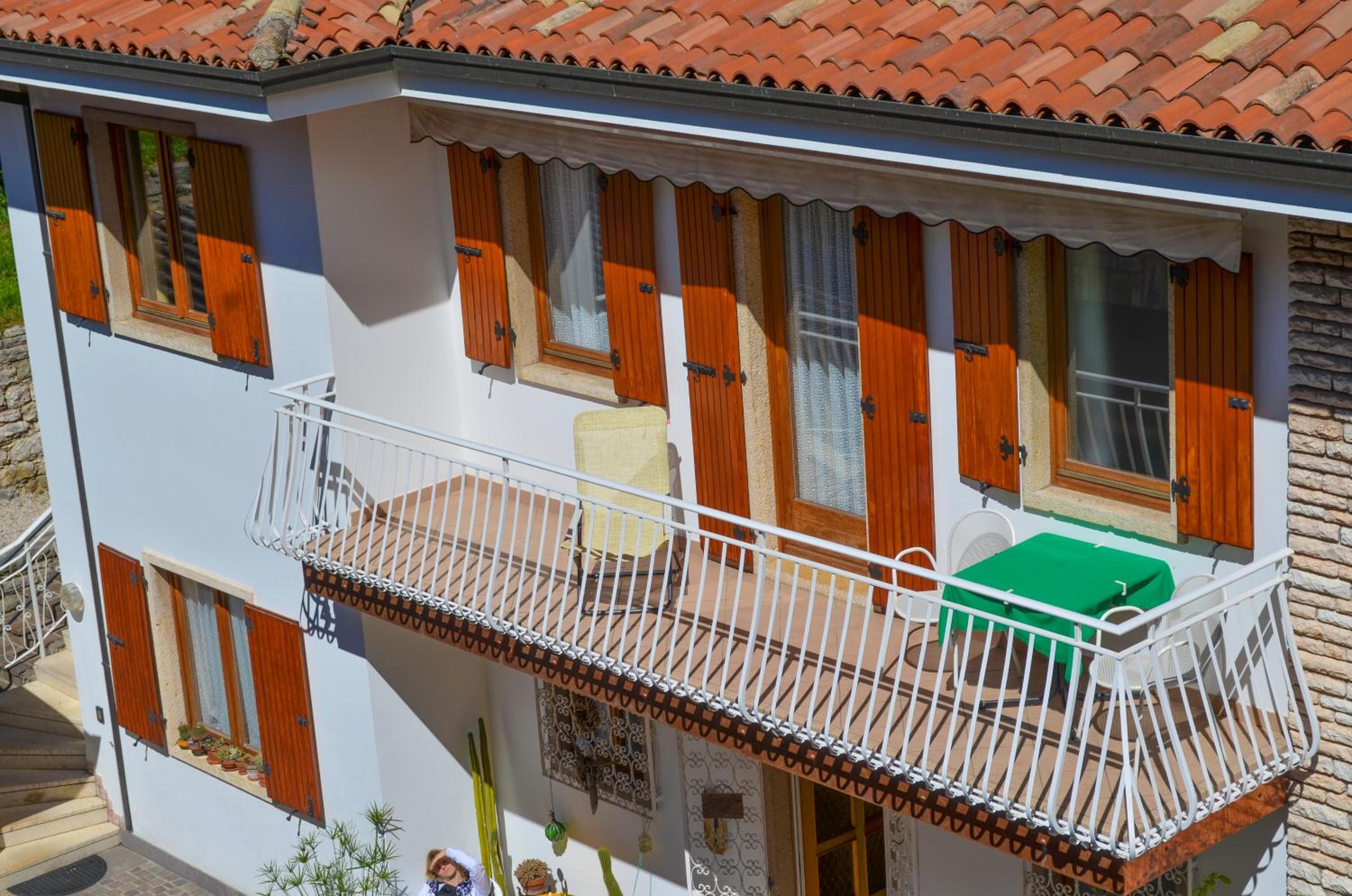 Apartment with Mountain view and Balcony  photo 2