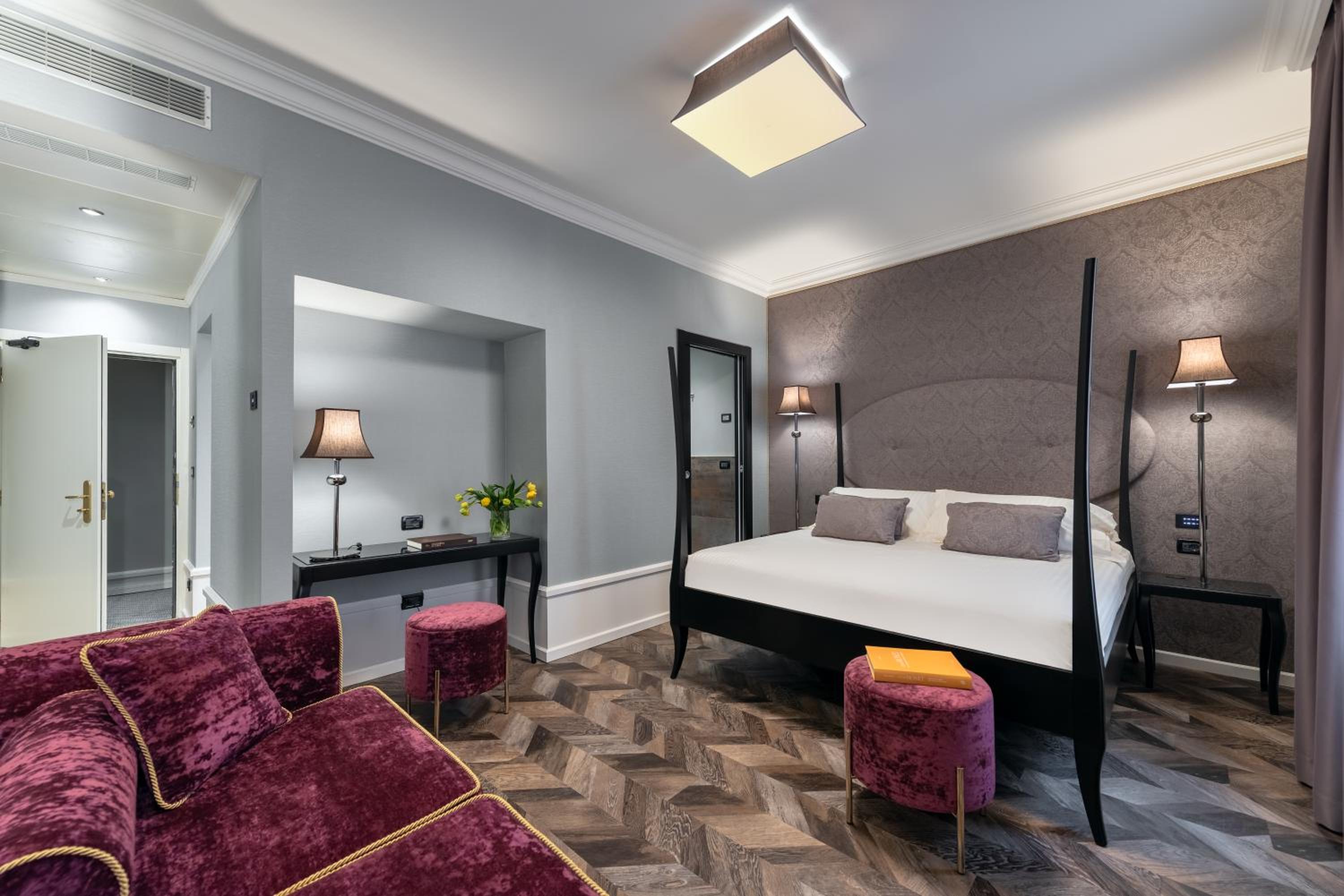Deluxe Room - Photo 1