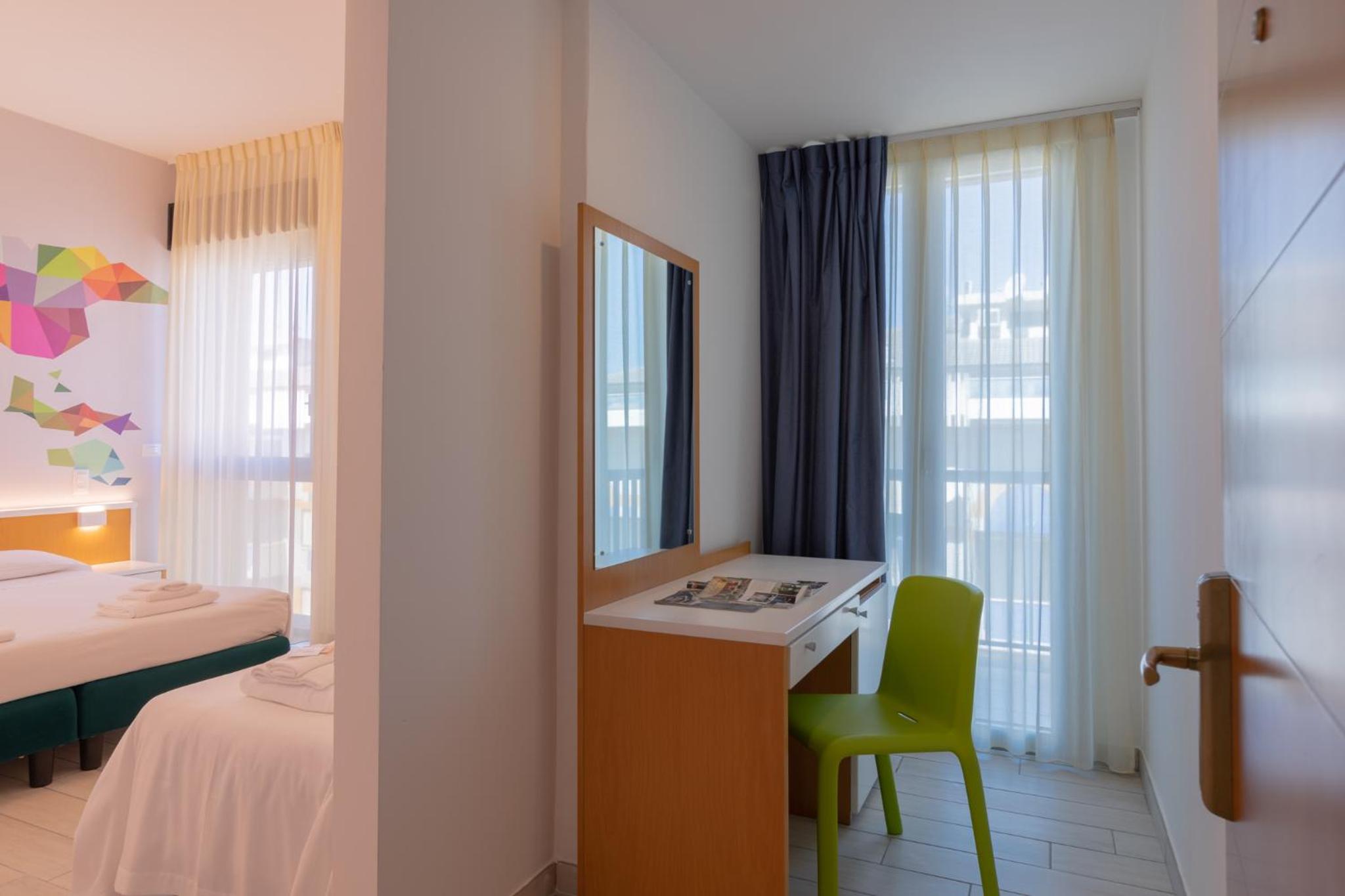 Triple Room with Balcony photo 3
