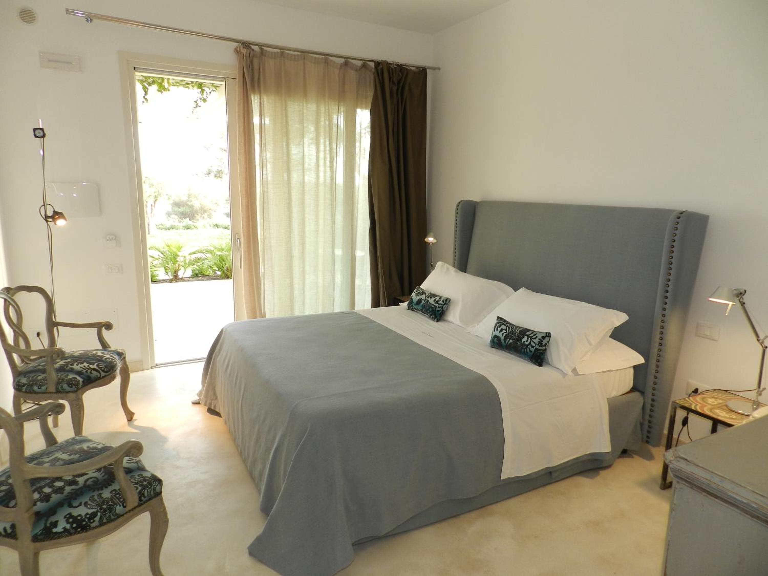 Superior King Room photo 3