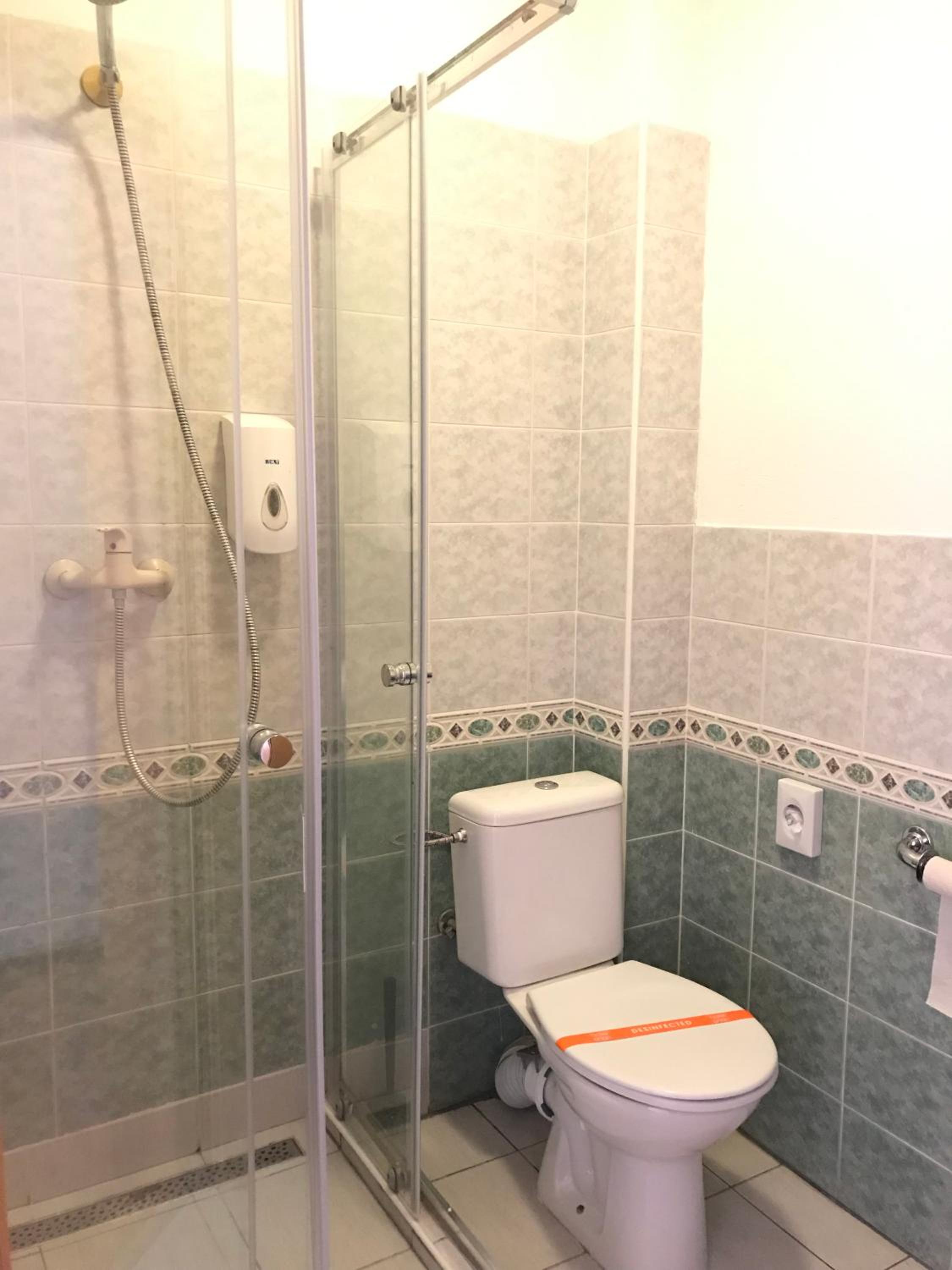 Small Twin Room photo 3