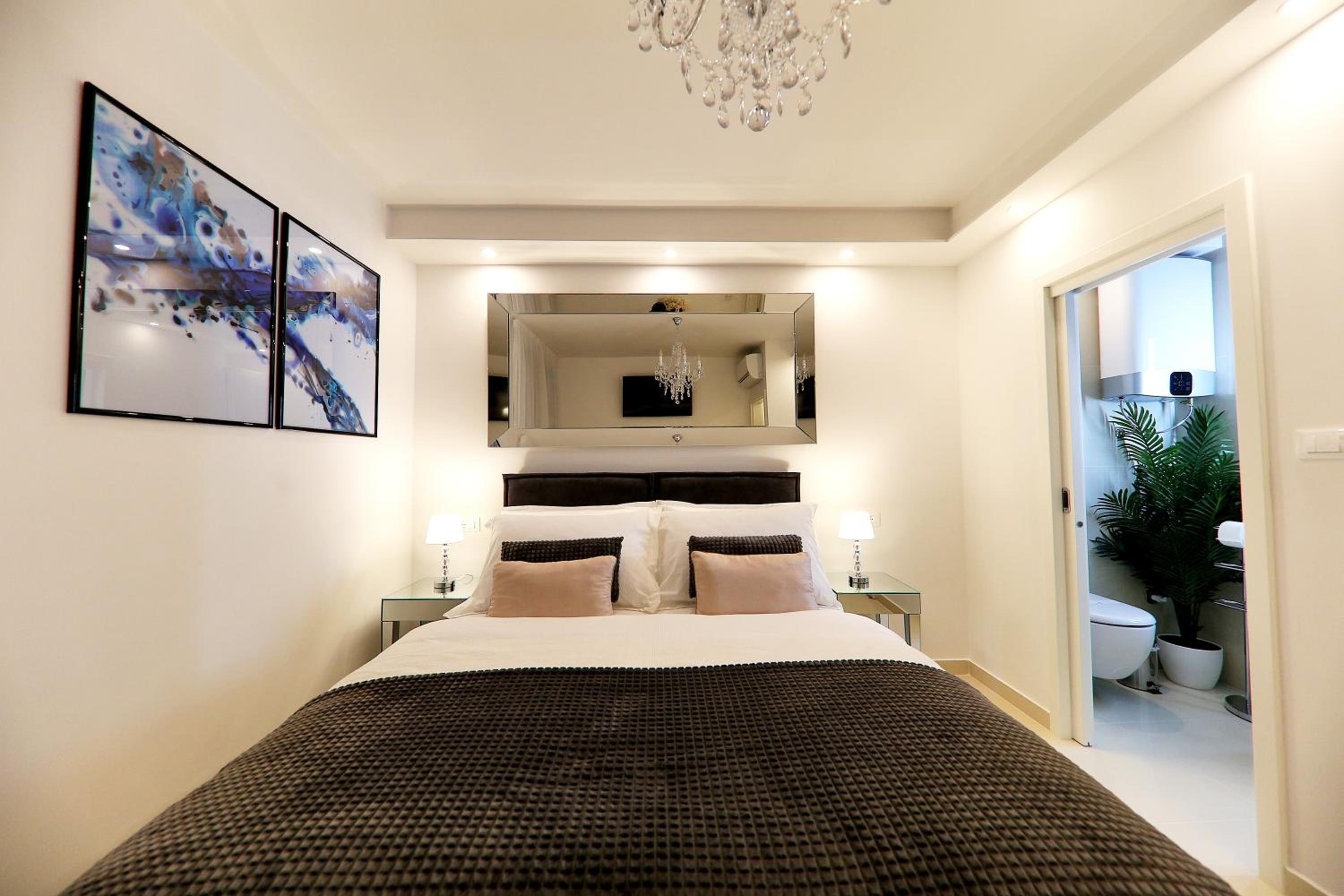 Deluxe Double Room photo 3