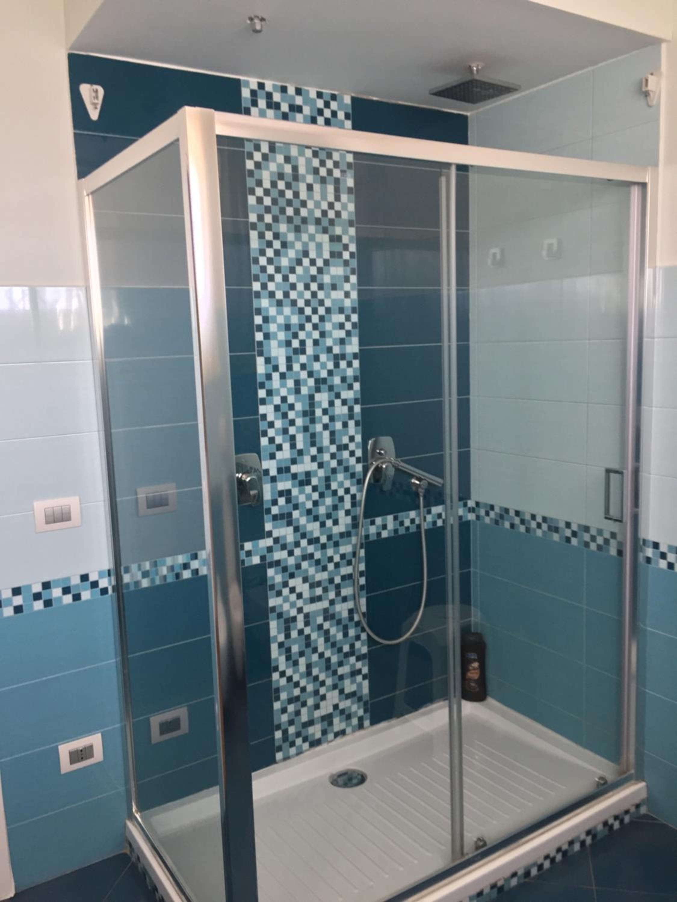 Double Room with Shared Bathroom photo 2