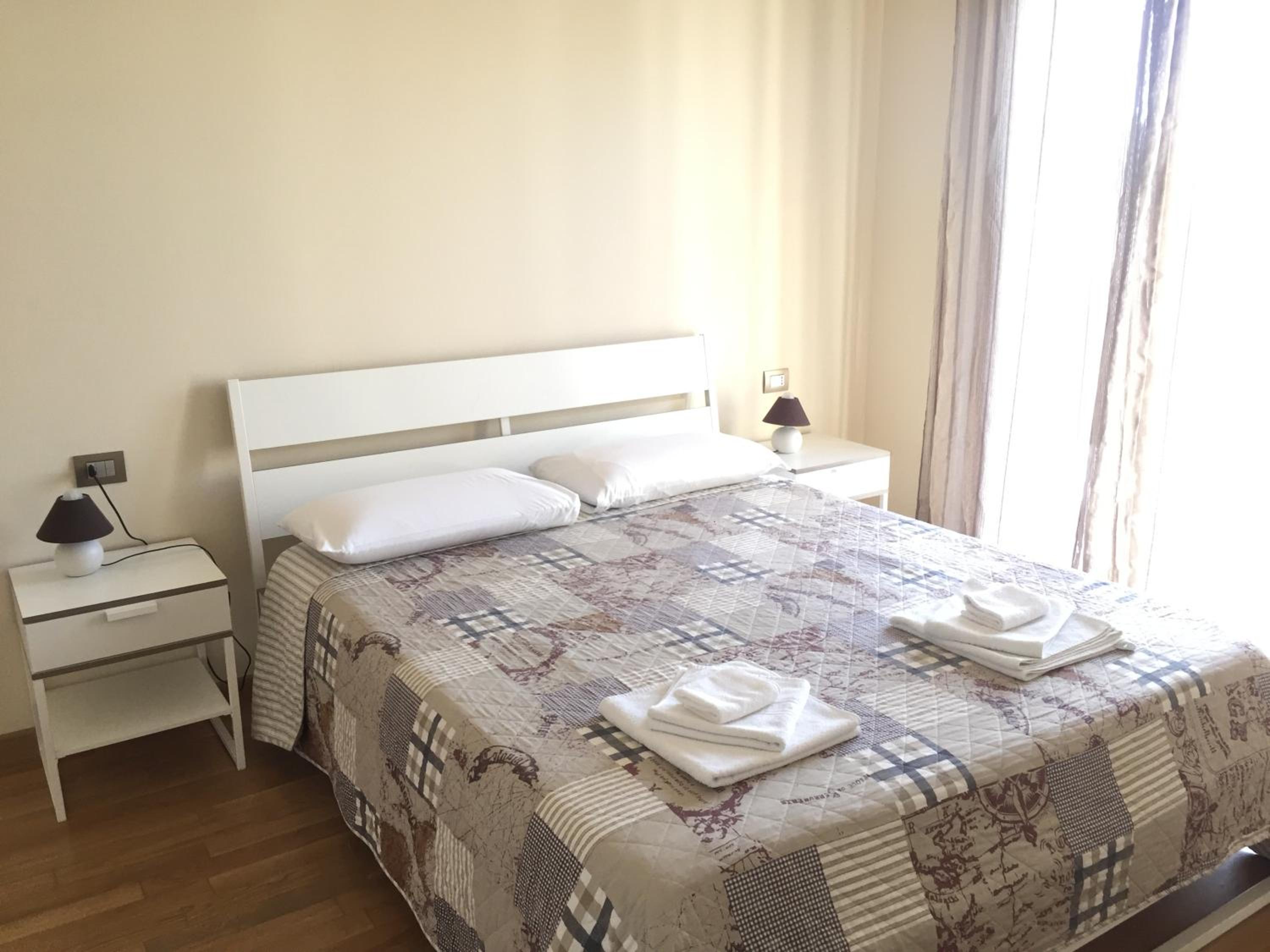 Deluxe King Room photo 1
