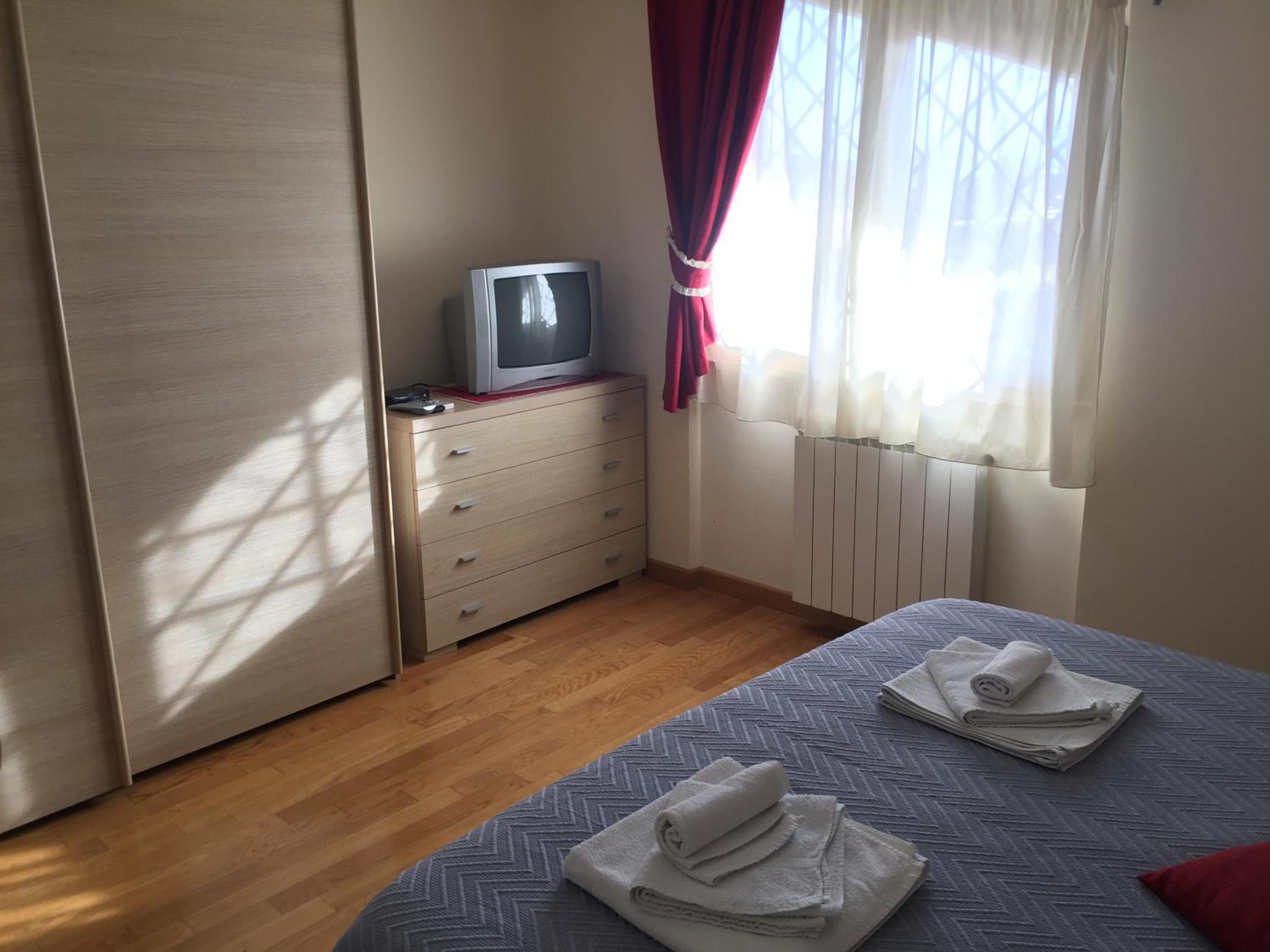 Standard Double Room with Shared Bathroom photo 3