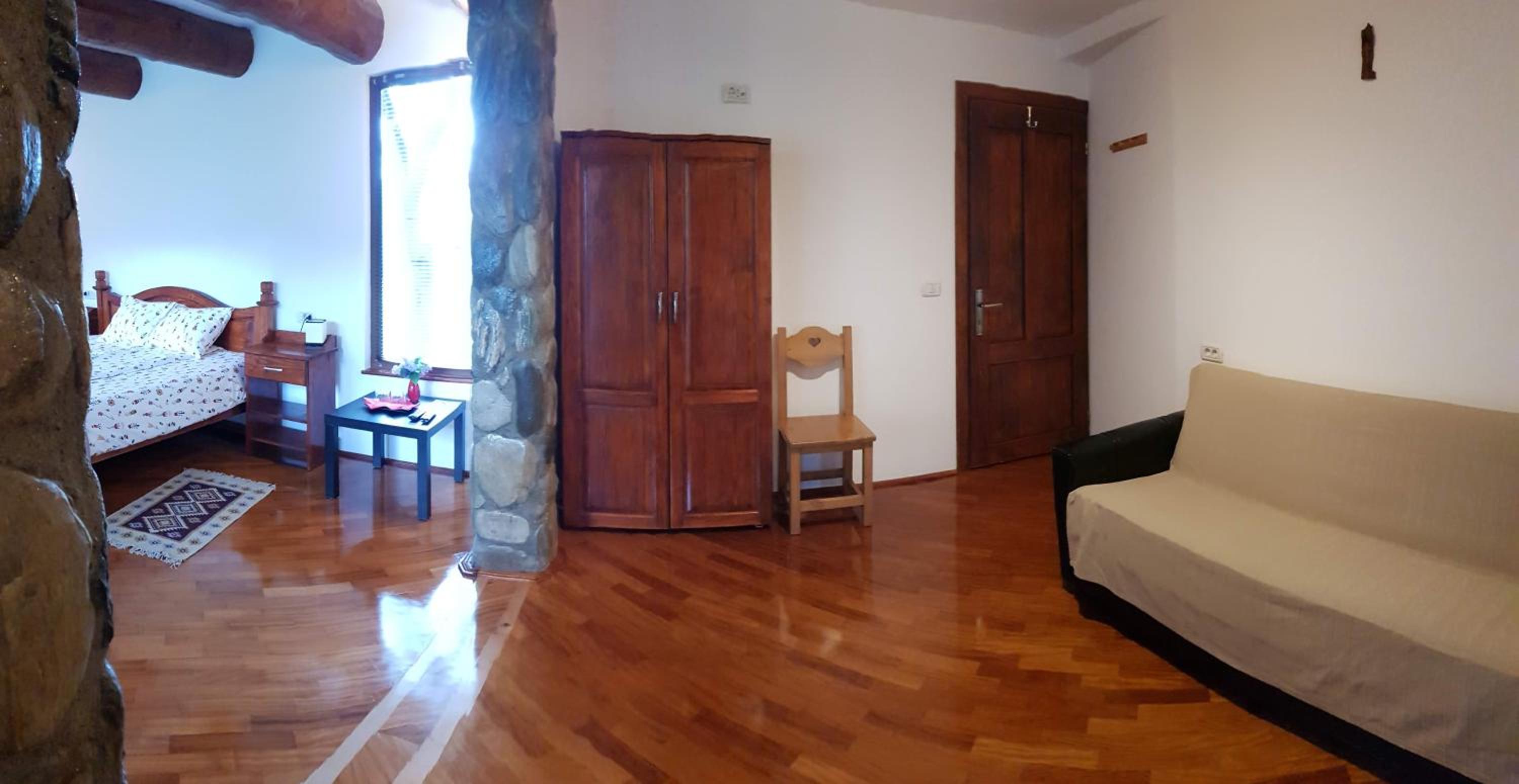 King Room with Mountain View photo 2