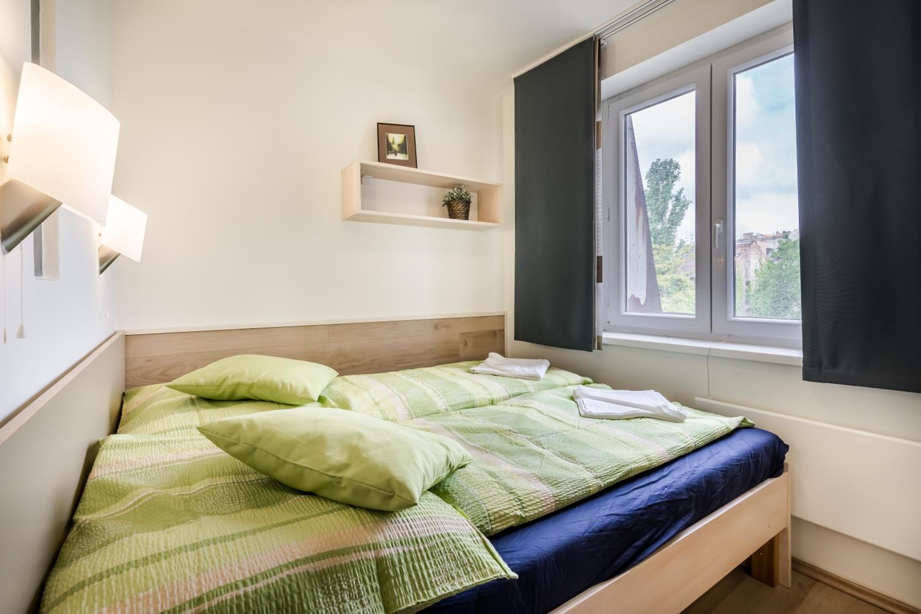 One-Bedroom Apartment - Photo 4