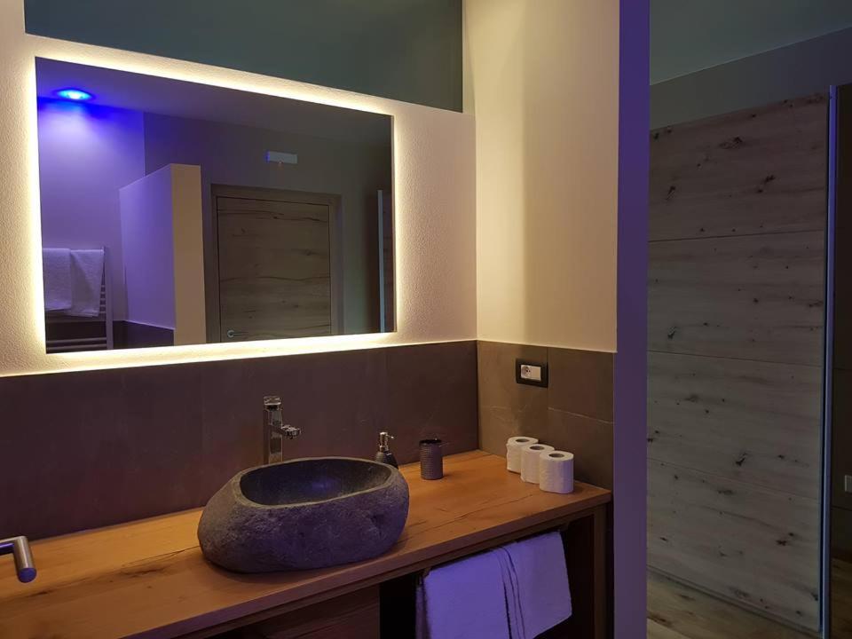 Apartment with Balcony and Panoramic View  - Photo 8