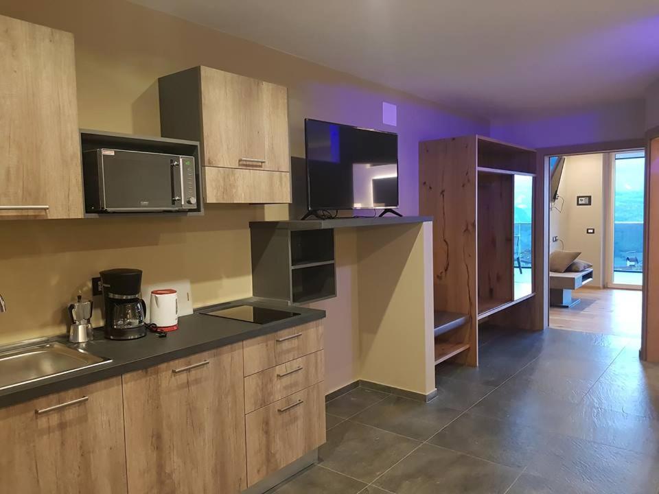 Apartment with Balcony and Panoramic View  - Photo 6