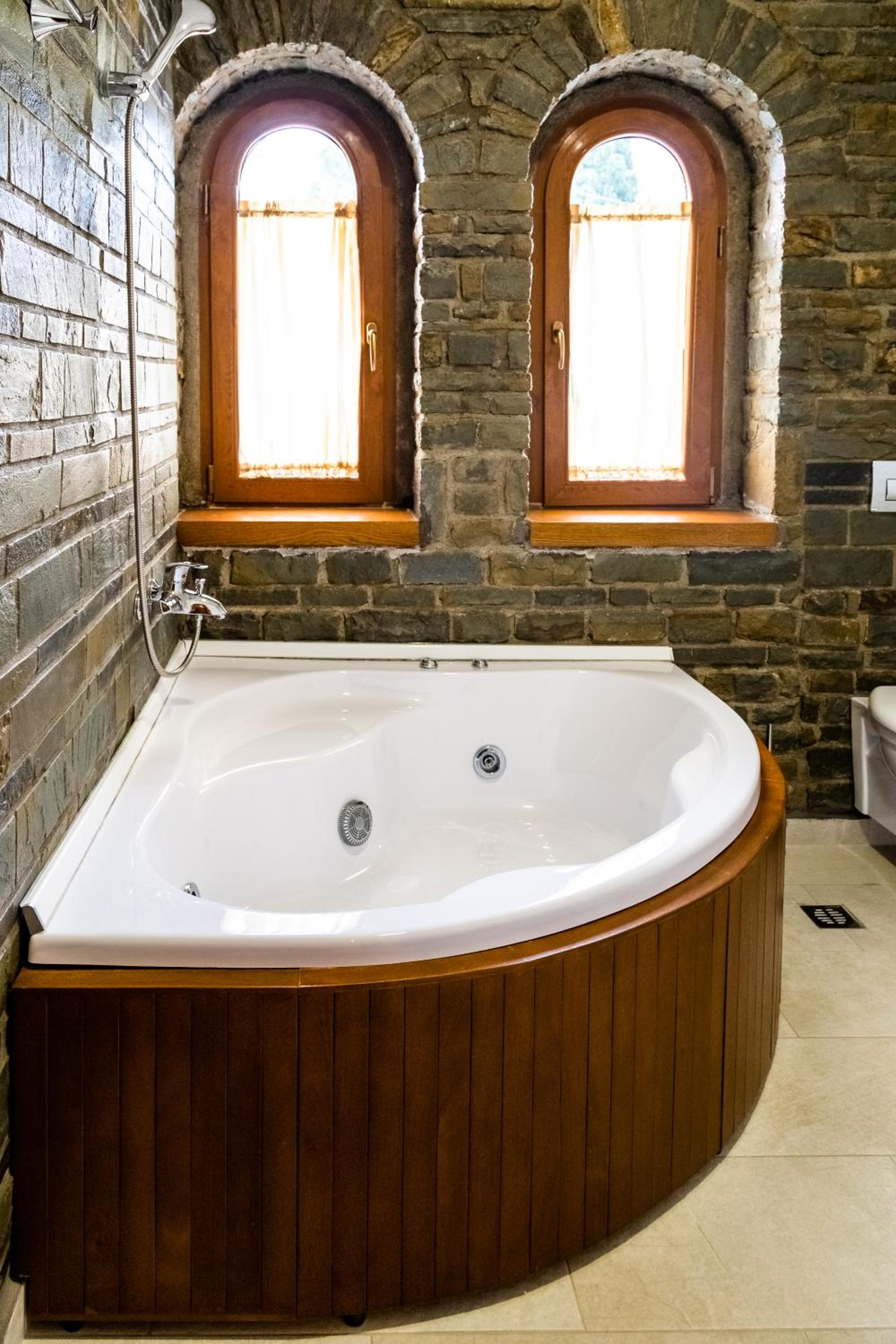 Family Room with Bath photo 3