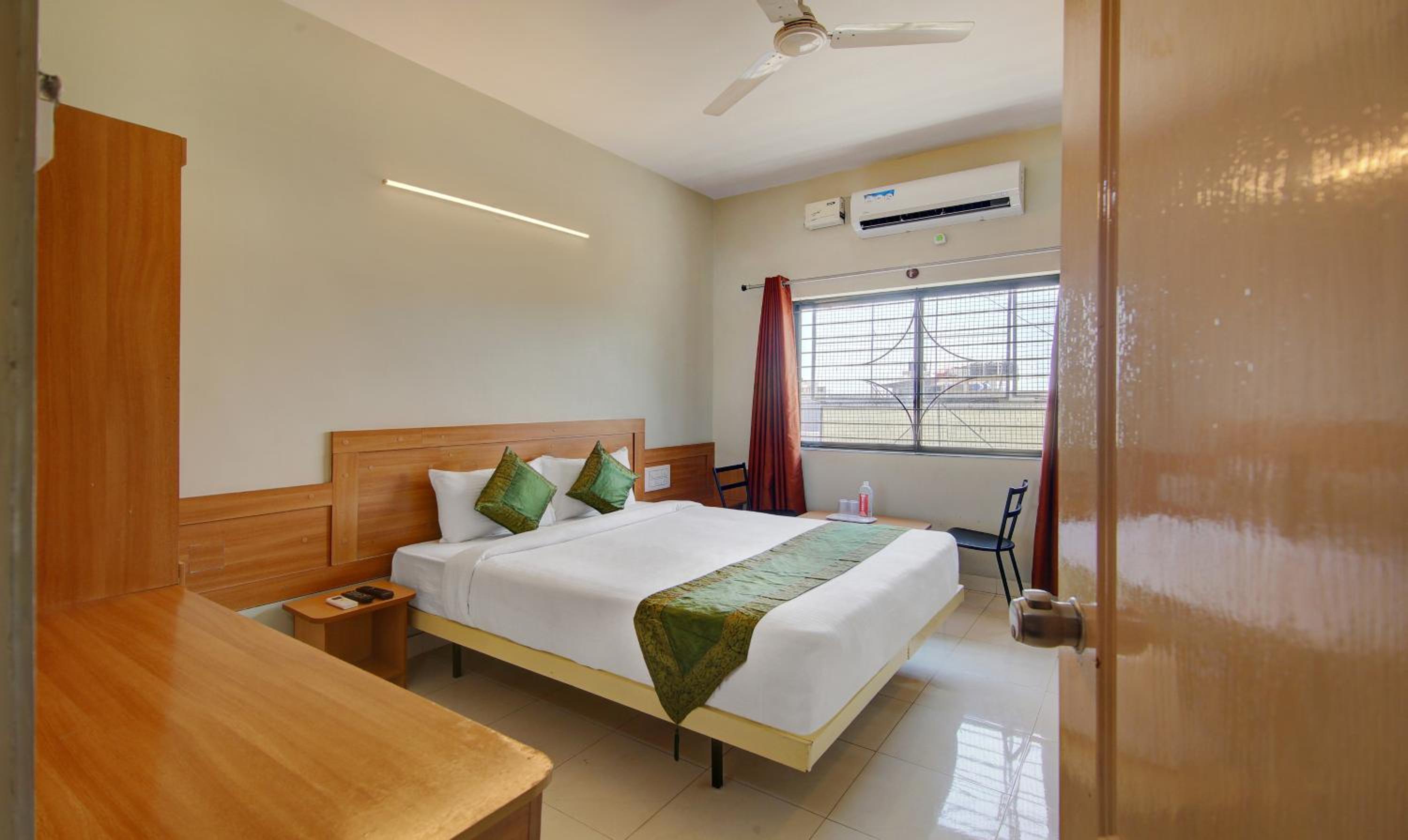 Standard Room - Photo 12