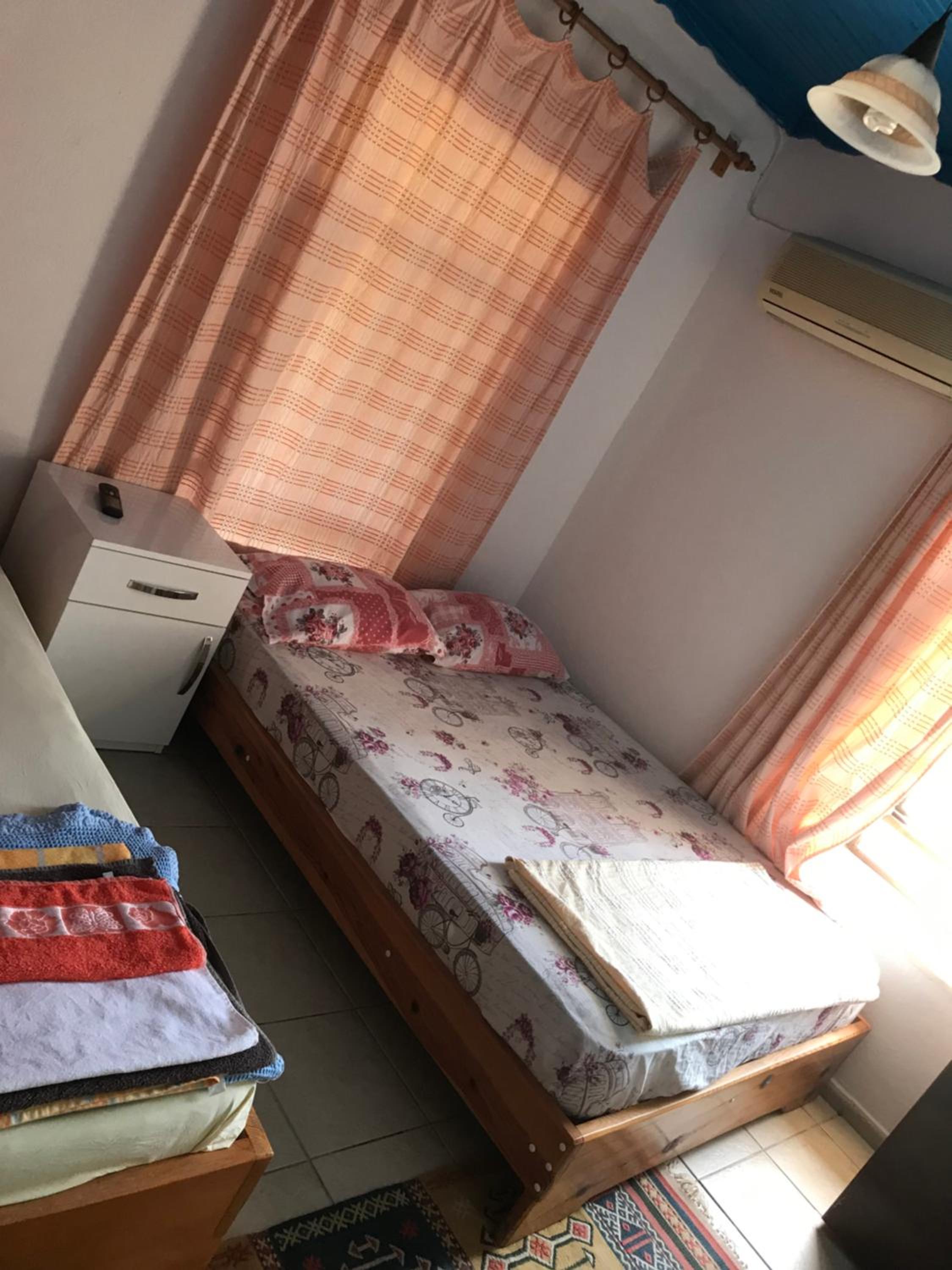 Standard Double or Twin Room - Photo 11