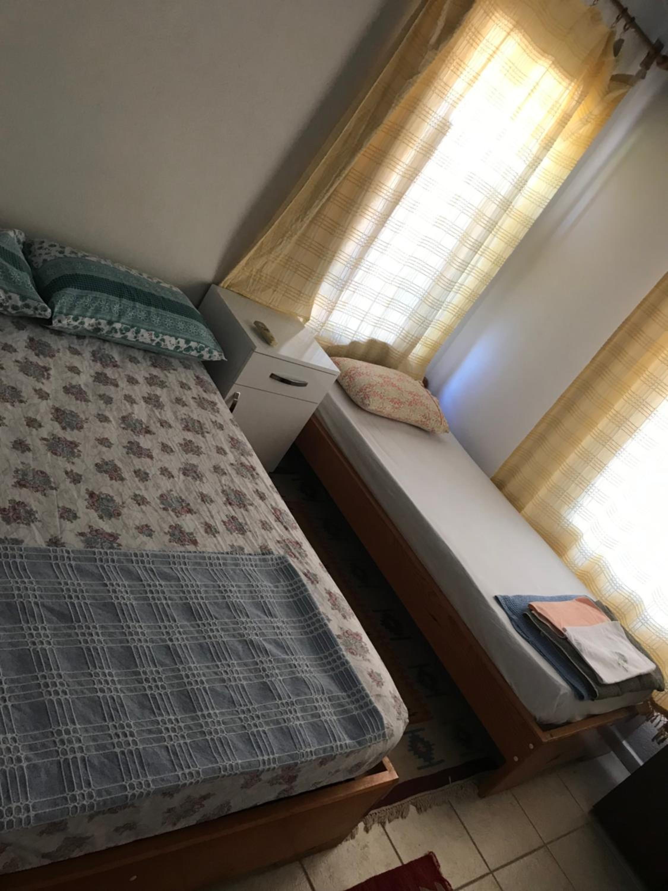 Standard Double or Twin Room - Photo 10