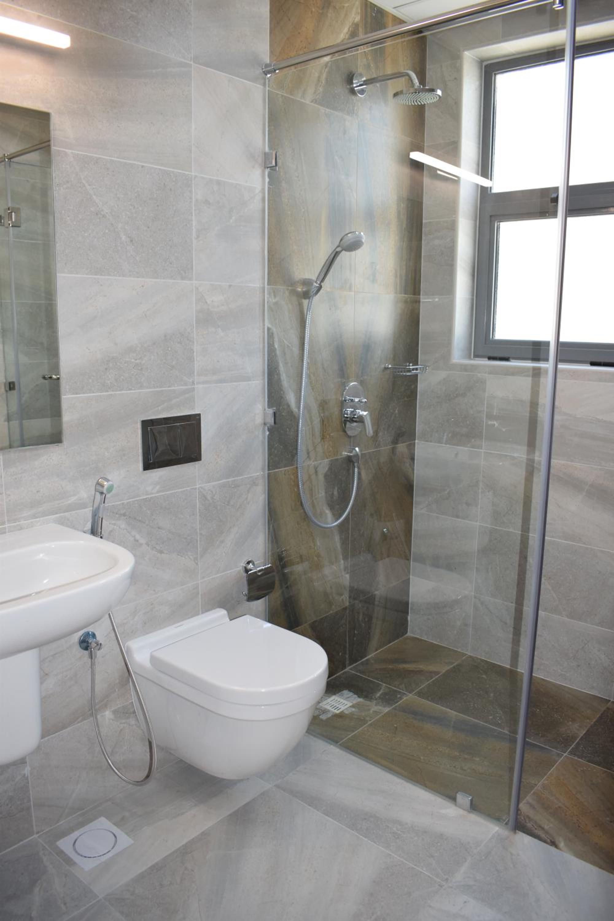 Two-Bedroom Suite - Photo 4