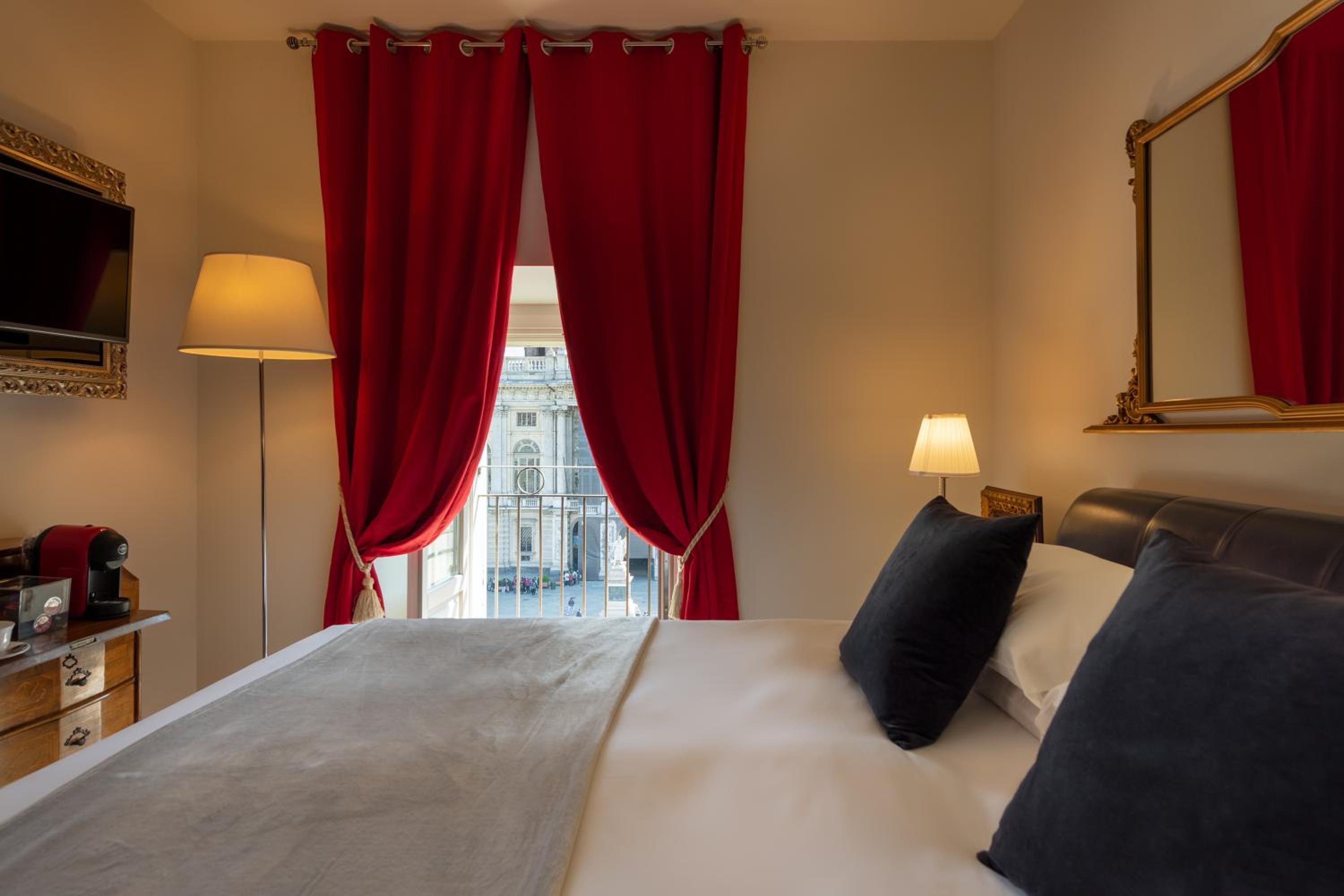 Deluxe Double Room with Castle View photo 3