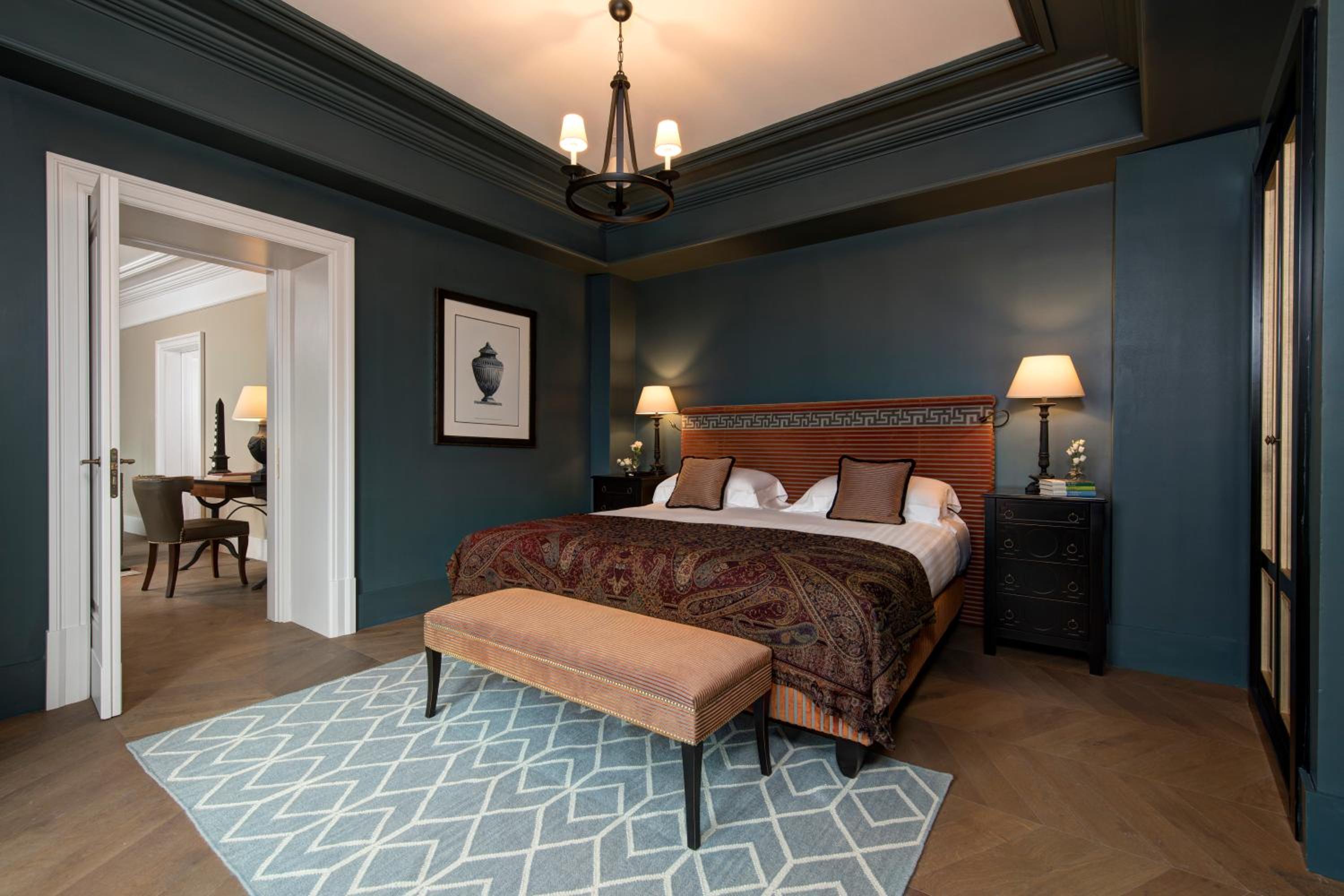 Suite with City View