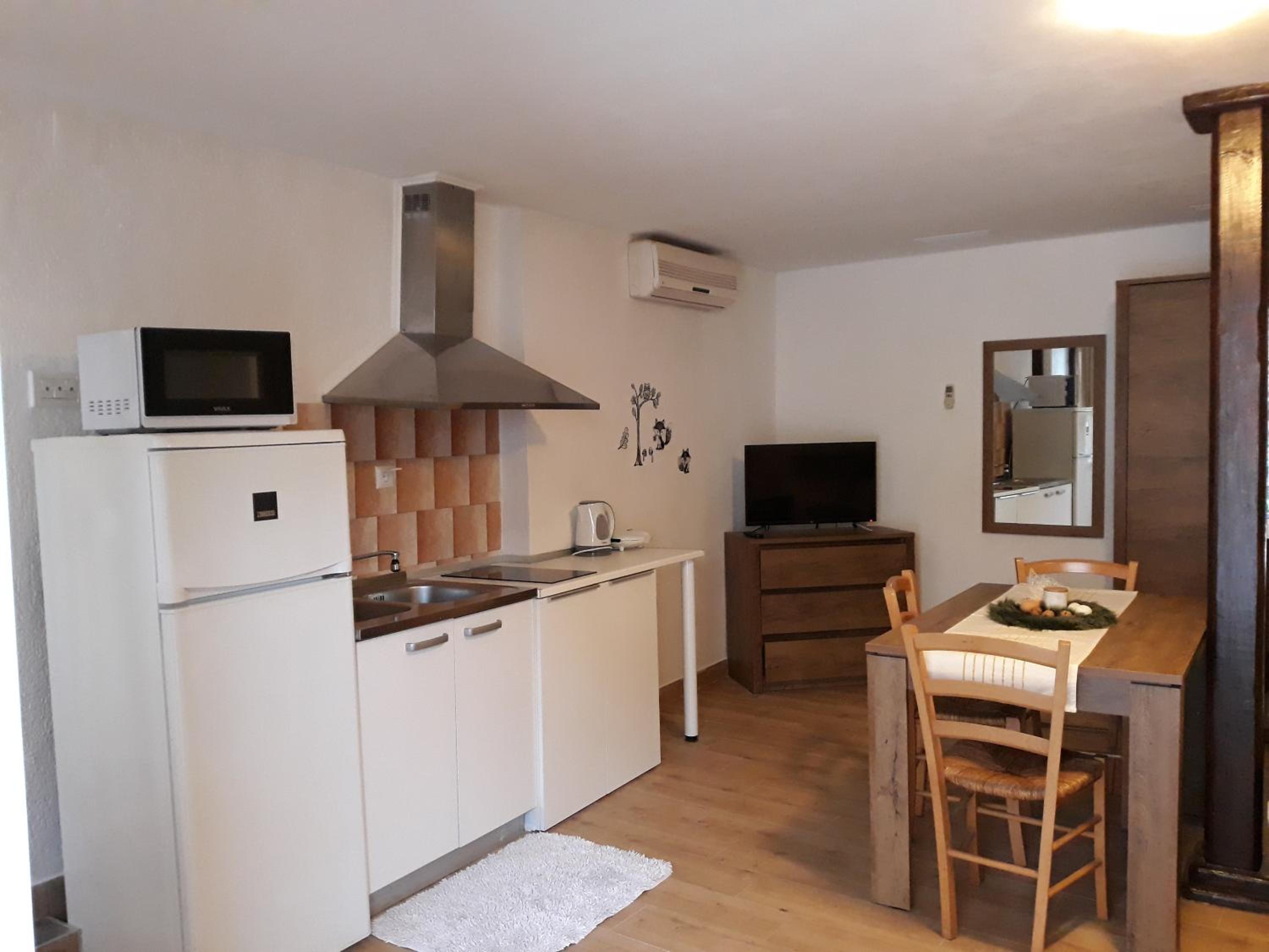 Apartment with Garden View - Photo 2
