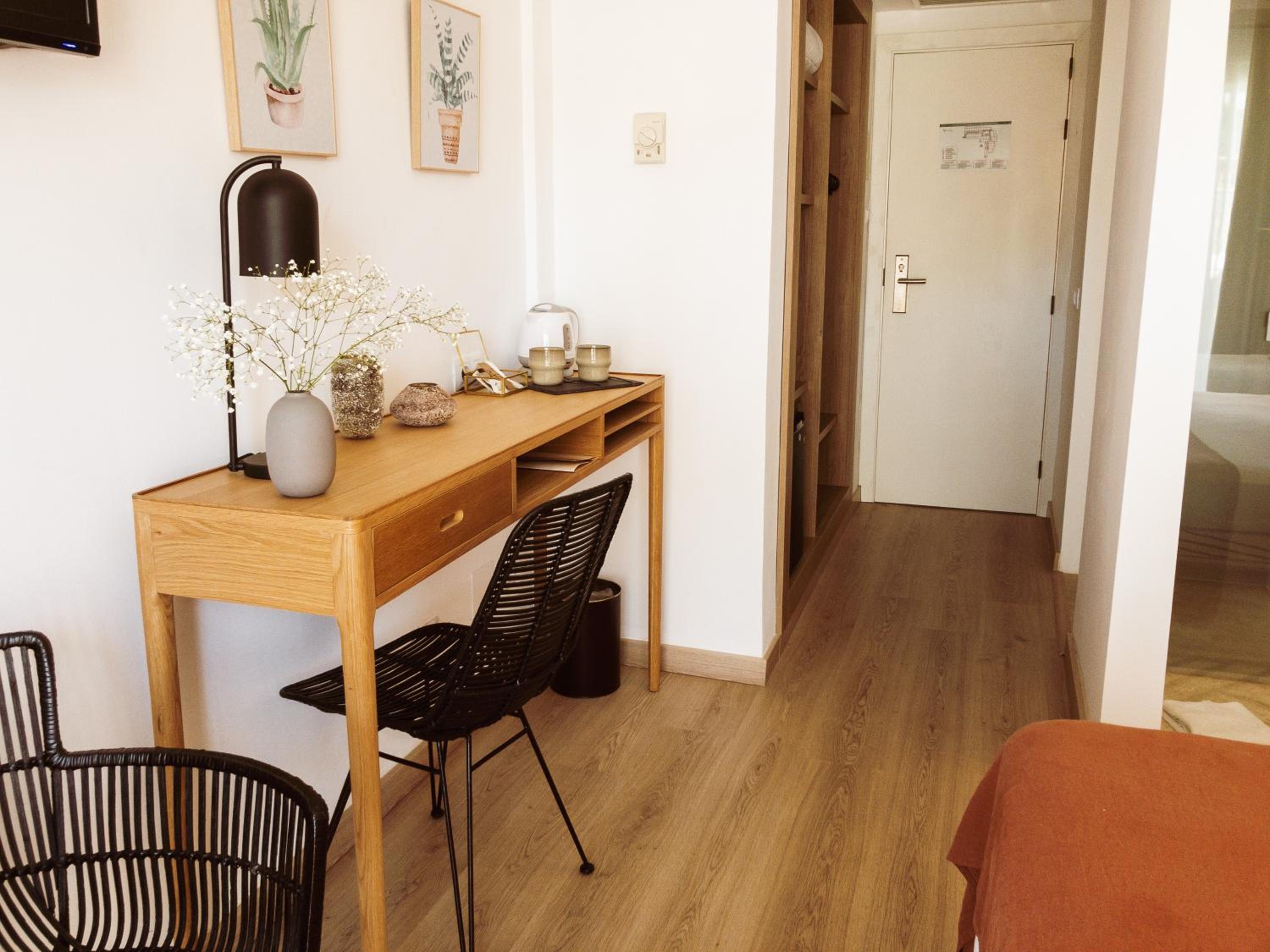 Double Room - Photo 15