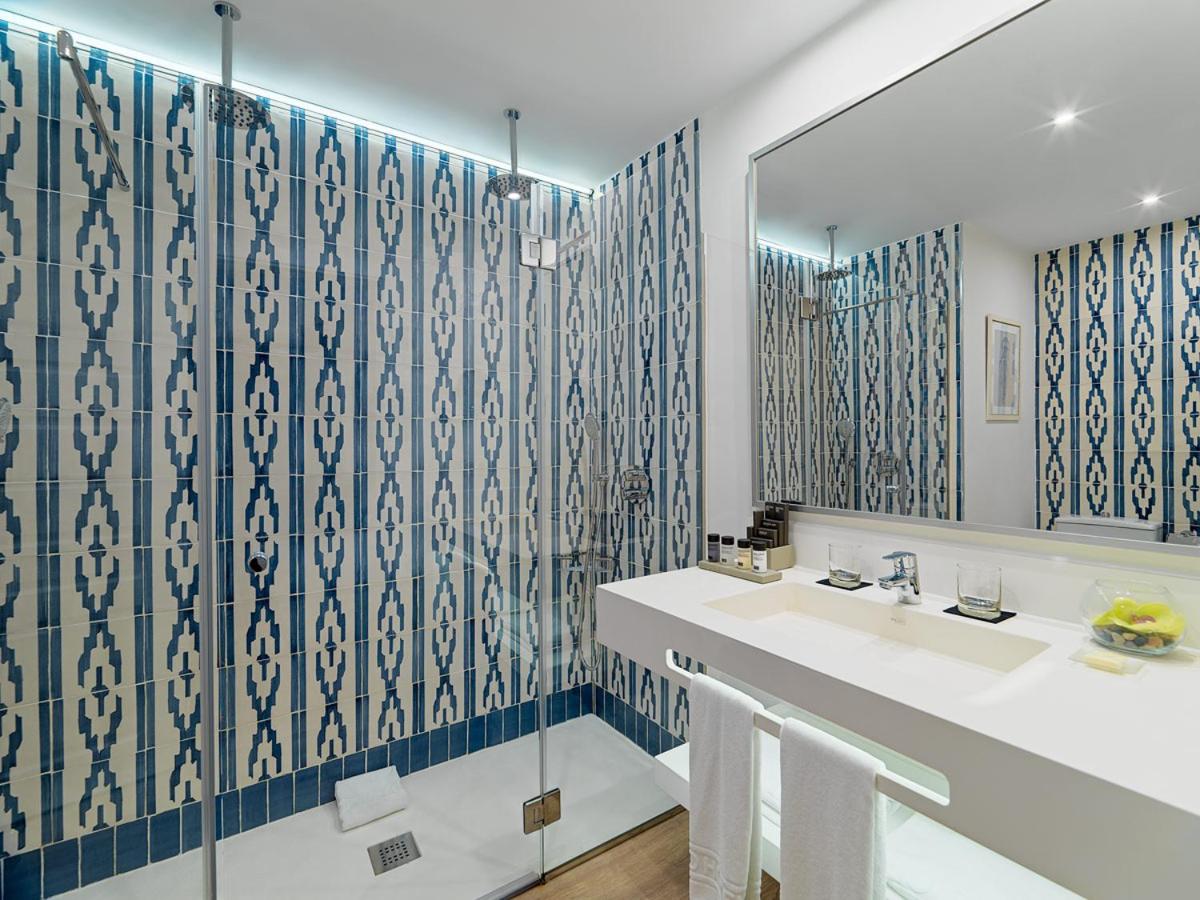 Junior Suite (3 Adults) - Photo 2