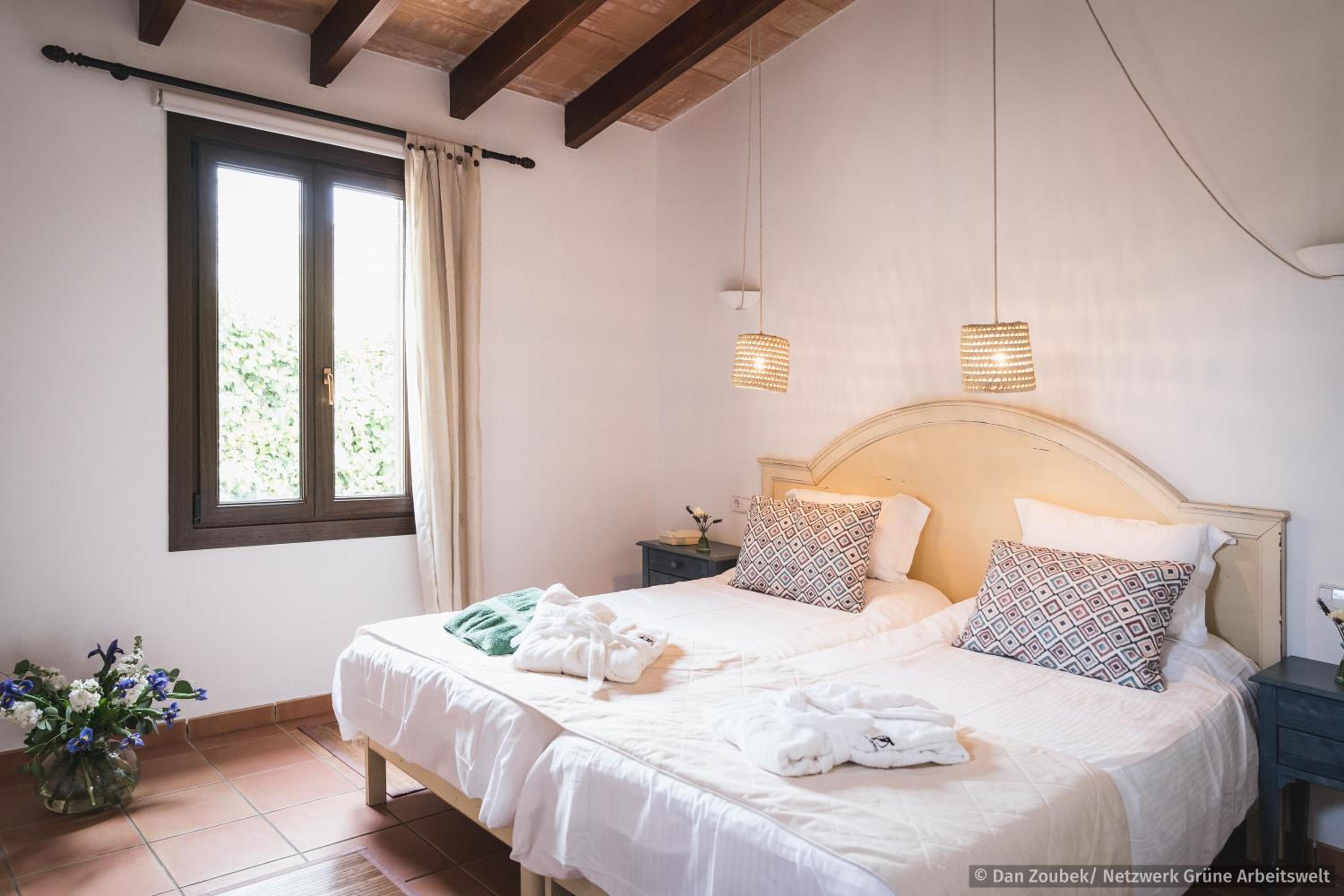 One-Bedroom Apartment - Photo 8