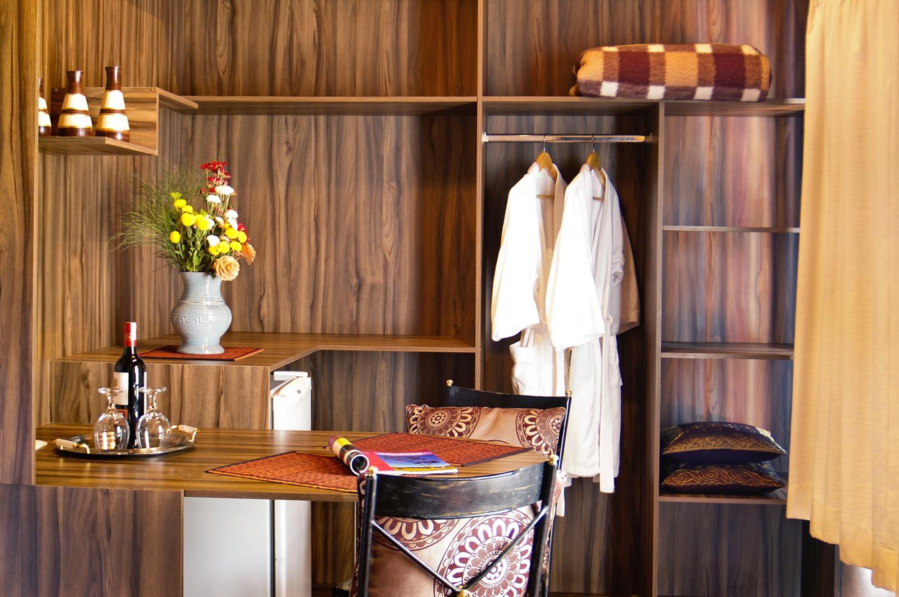 Master Chalet with spa bath photo 2