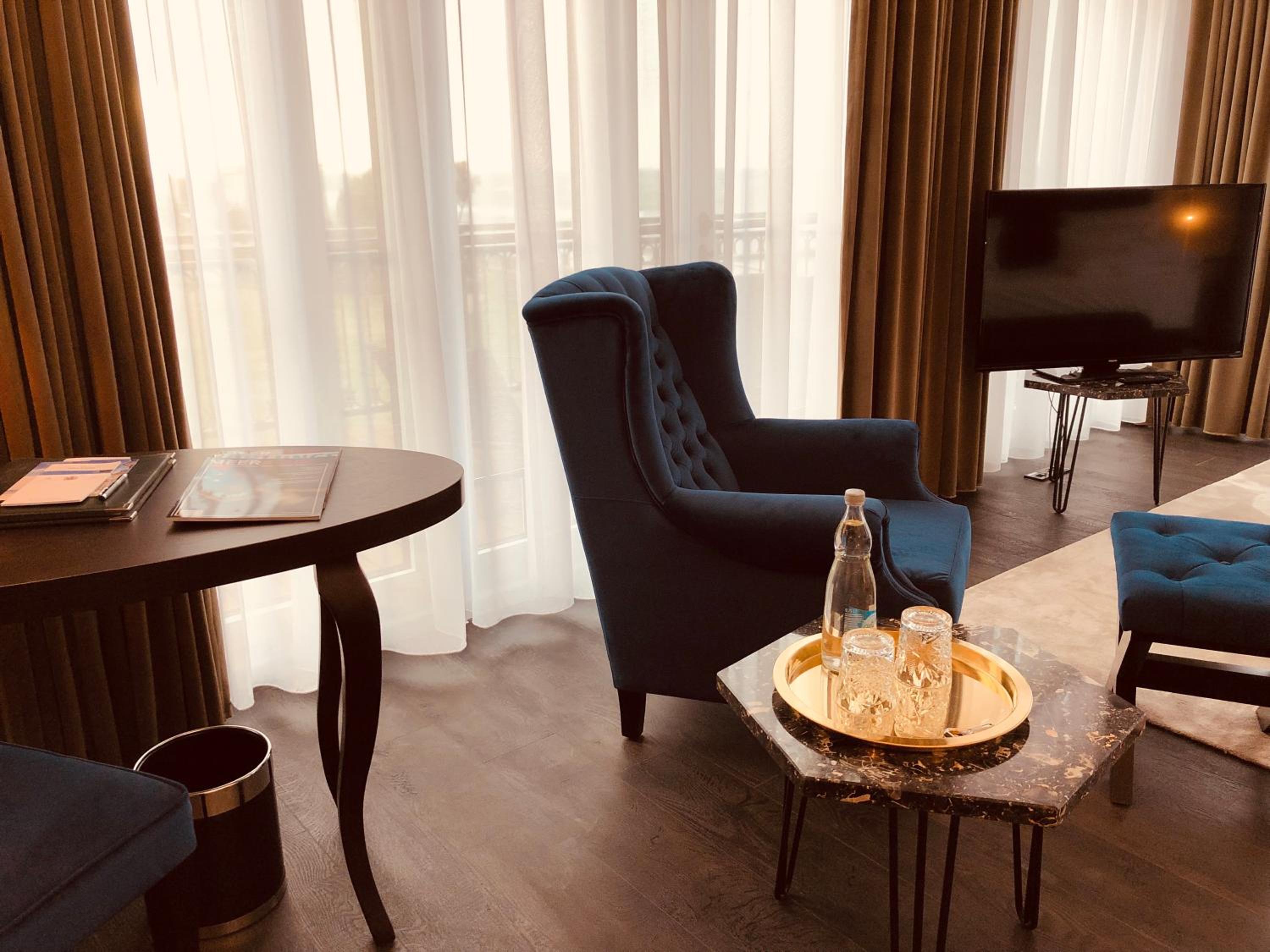 Suite with Sea View thumbnail 5