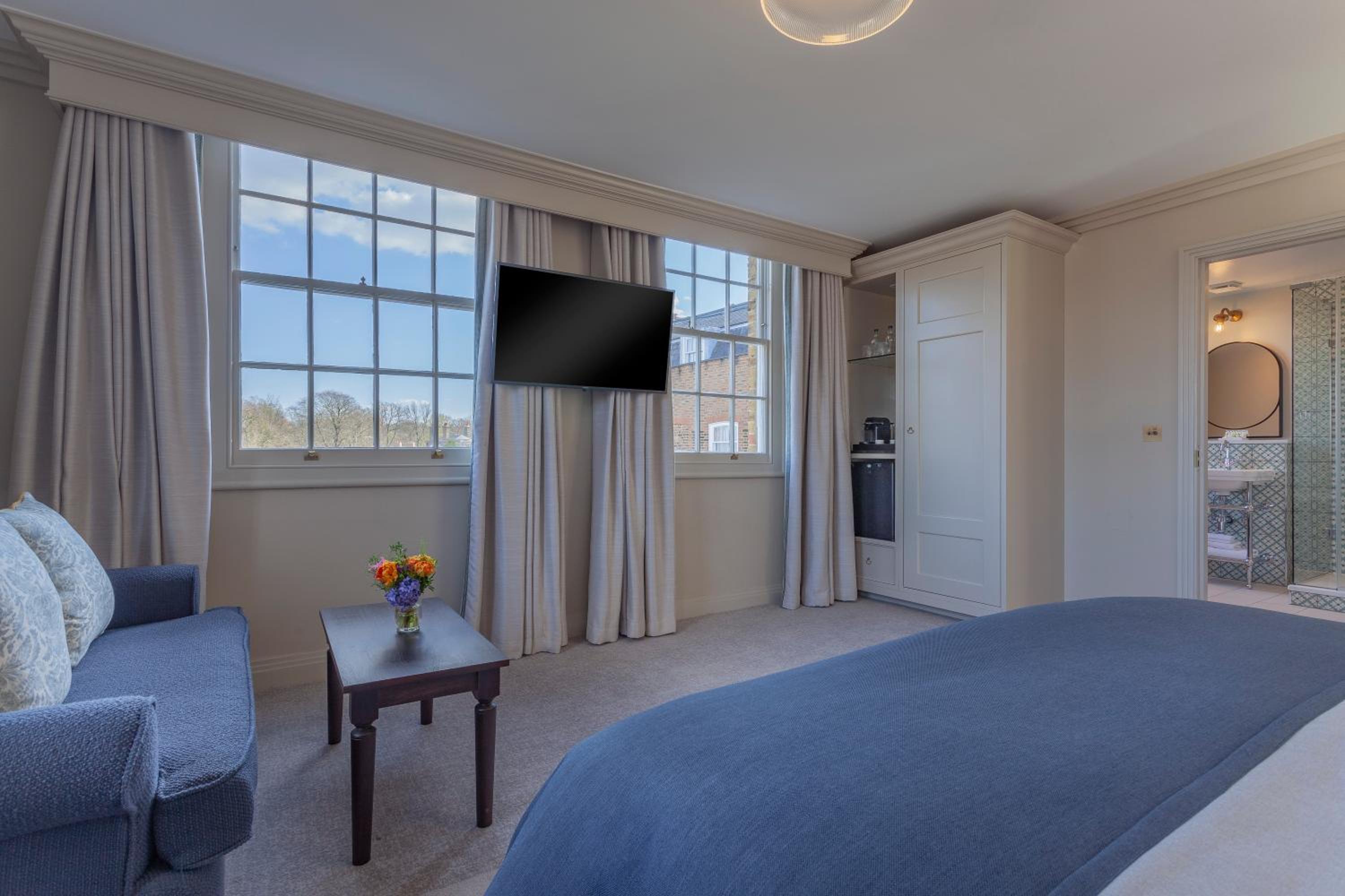 Georgian Junior Suite - Photo 7