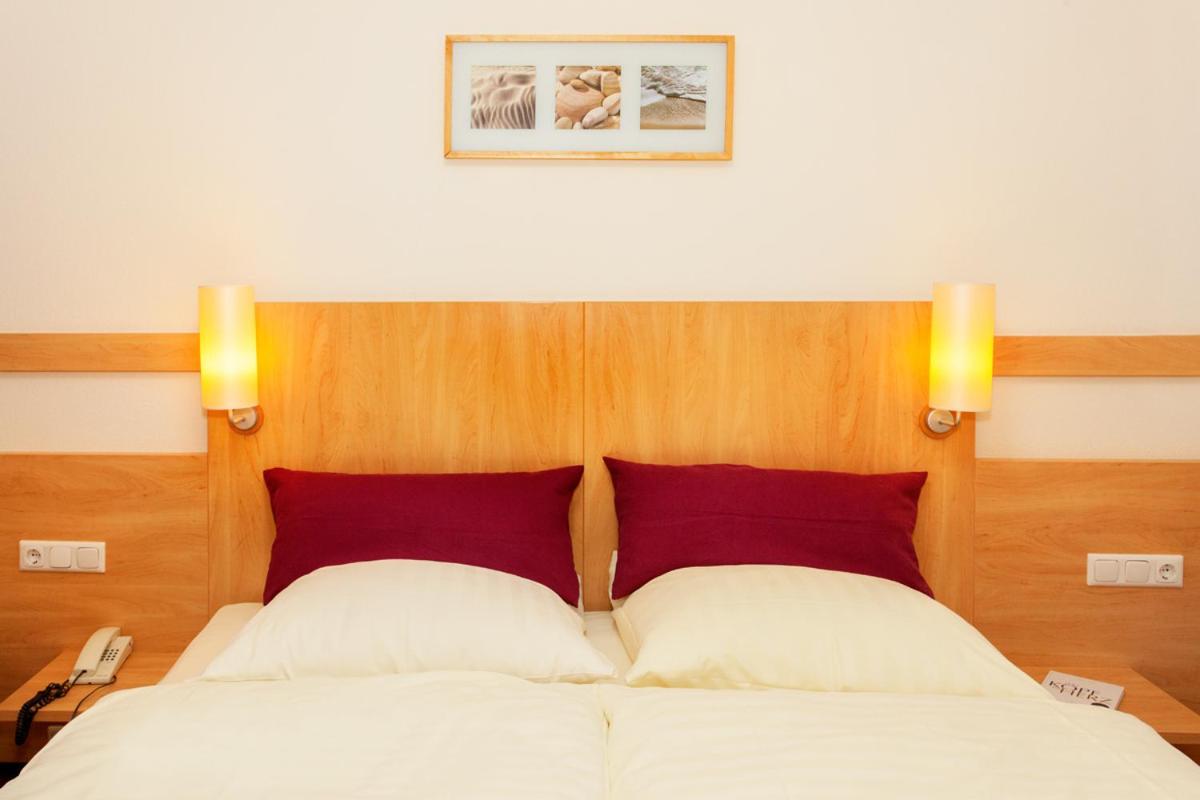 Standard Double Room - Photo 2