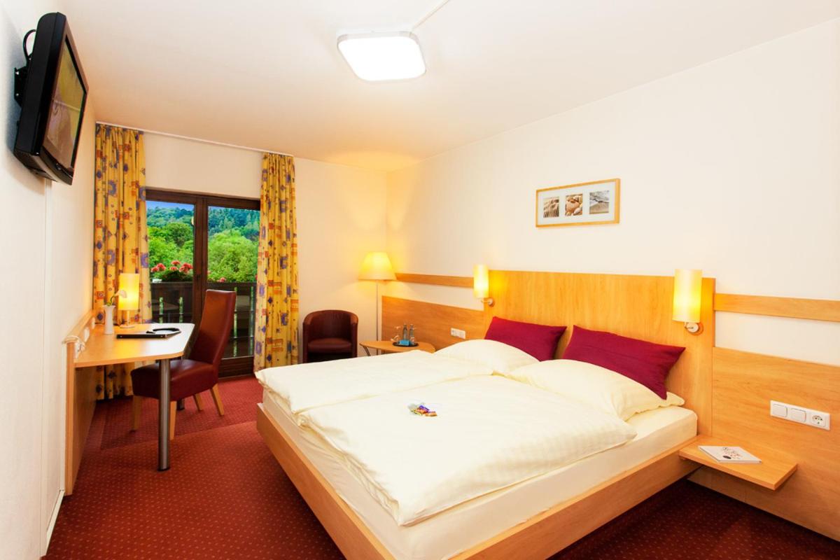 Standard Double Room - Photo 5