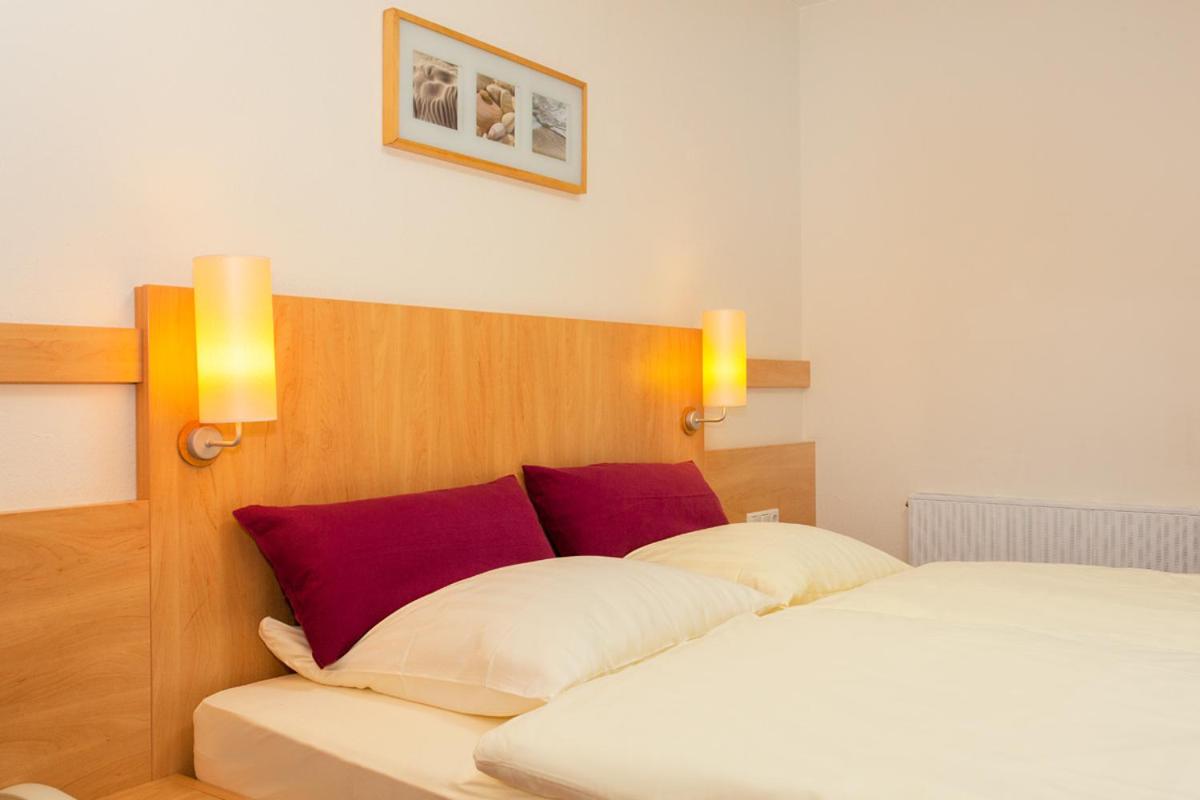 Standard Double Room - Photo 3