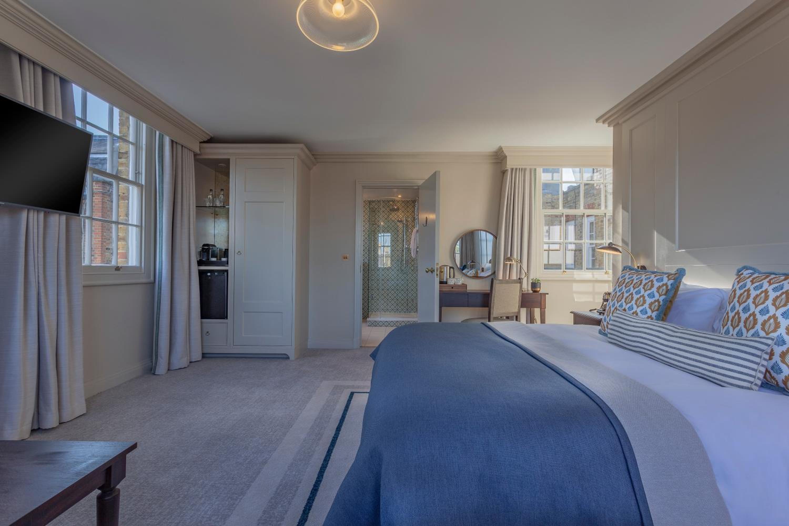 Georgian Junior Suite - Photo 4