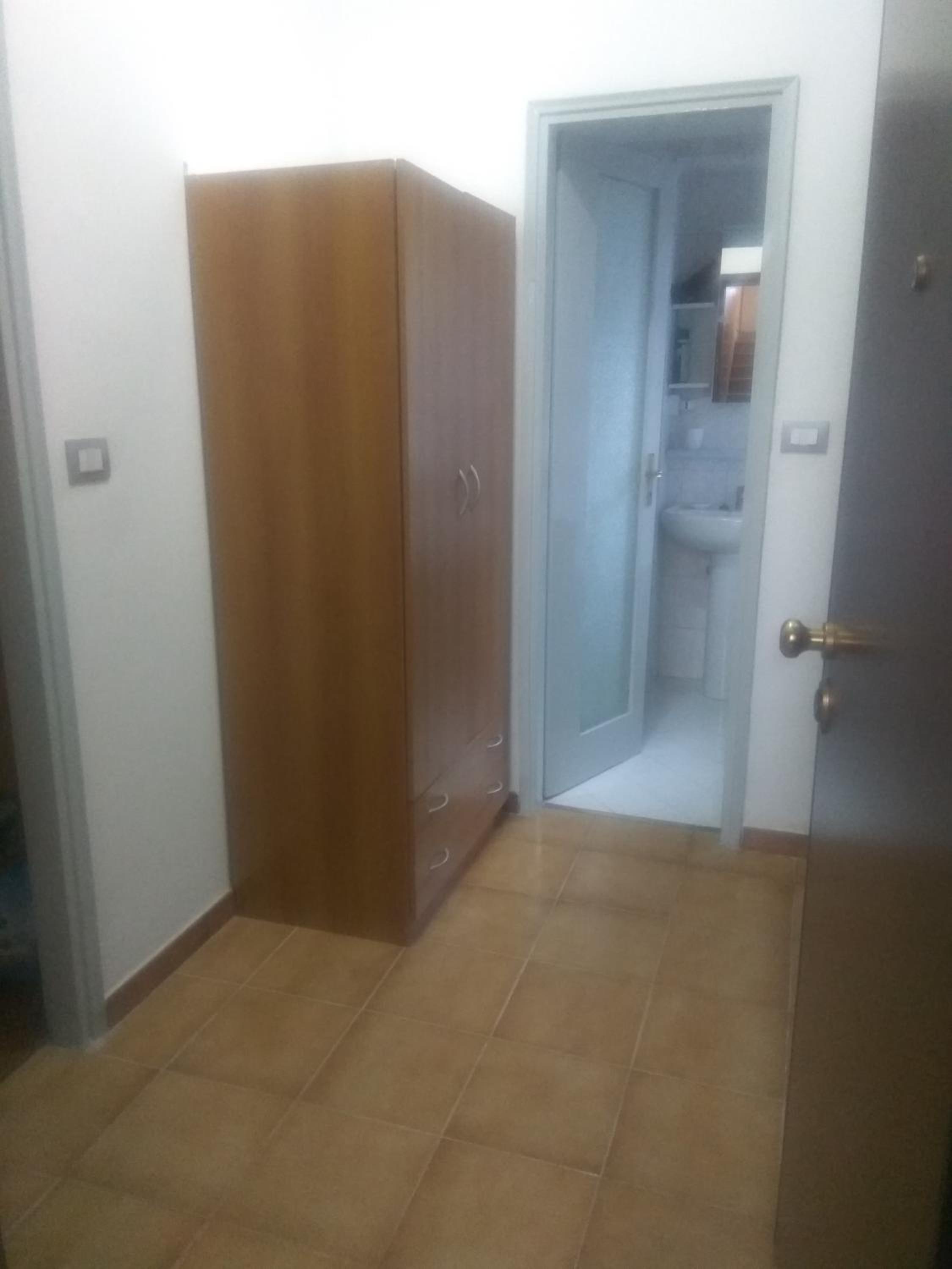 One-Bedroom Apartment - Photo 7