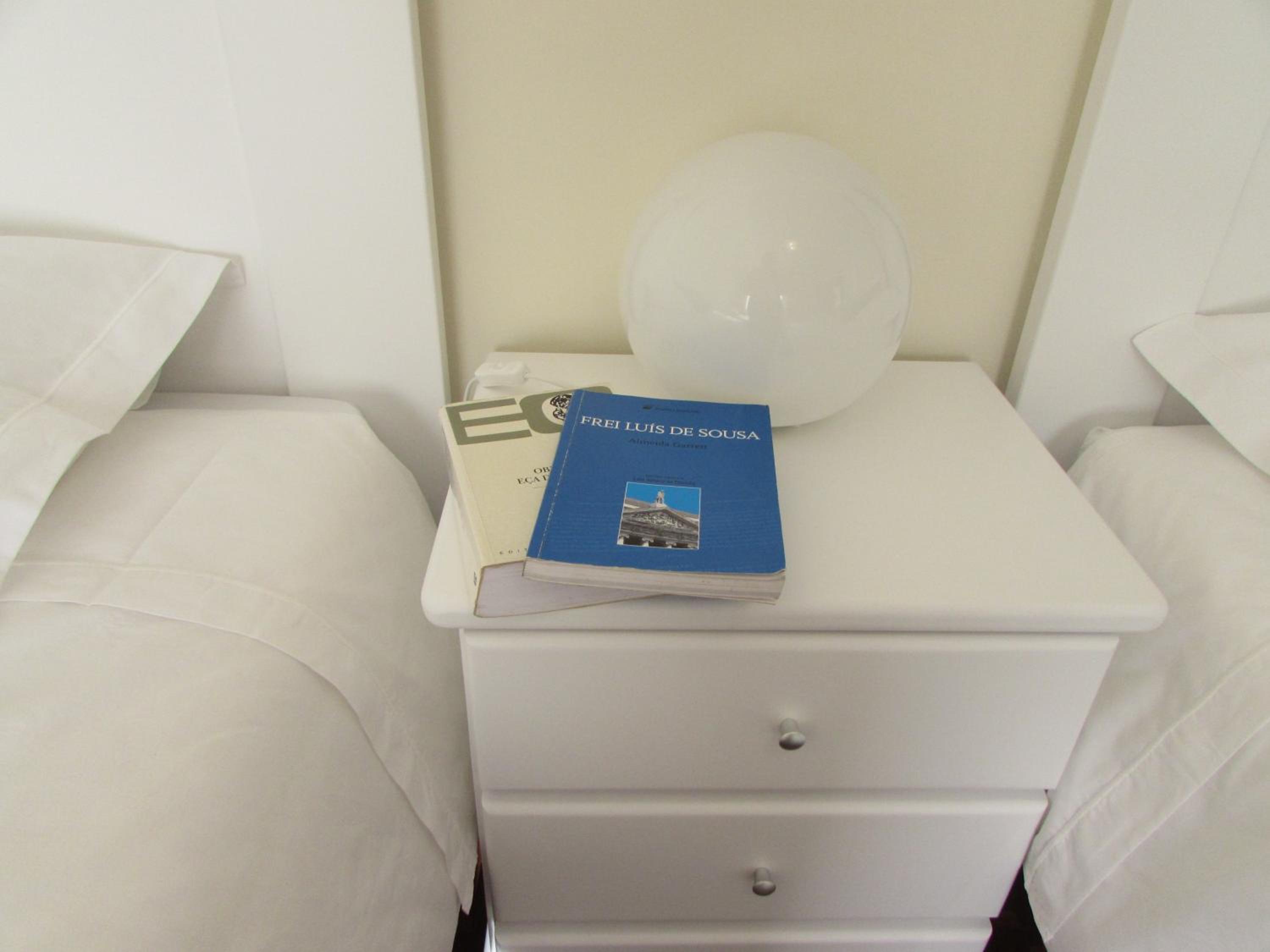 Two-Bedroom Apartment with Bay View photo 3